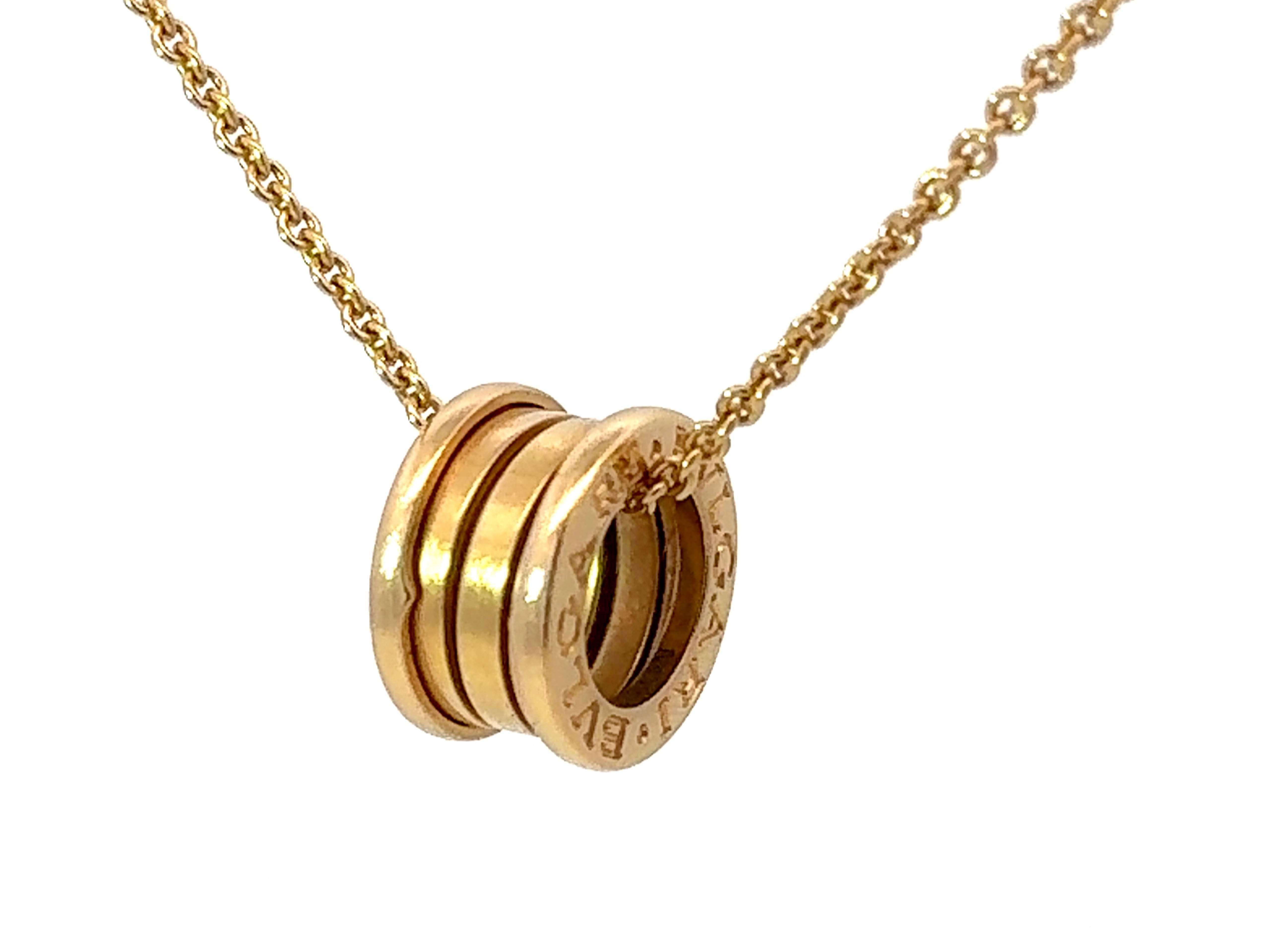 Modern BVLGARI B.ZERO1 Necklace 18k Yellow Gold With Box and Papers For Sale