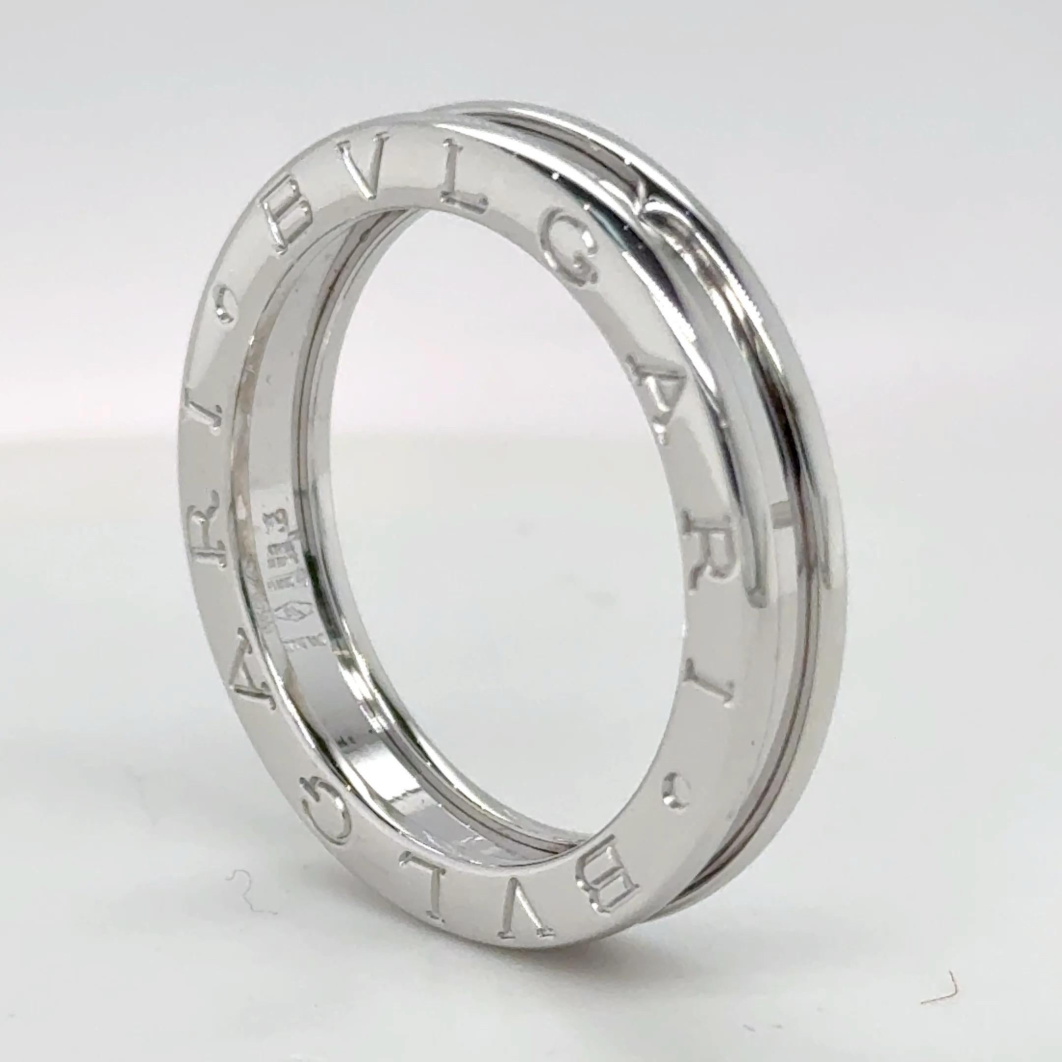 Modern Bvlgari B.Zero1 One Band Ring Size V 1/2 (64) - 18ct White Gold For Sale