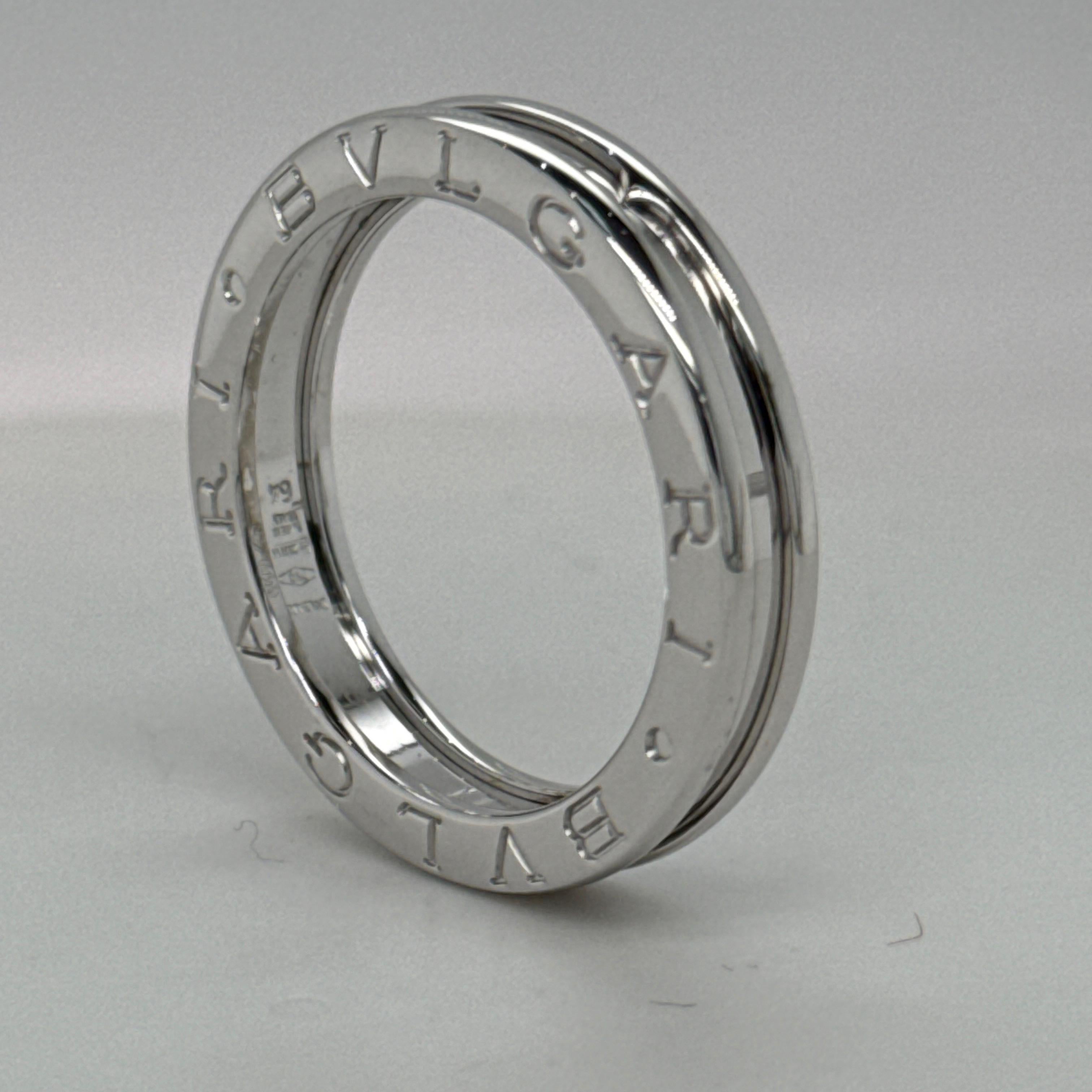 Bvlgari B.Zero1 One Band Ring Size V 1/2 (64) - 18ct White Gold In Excellent Condition For Sale In London, GB