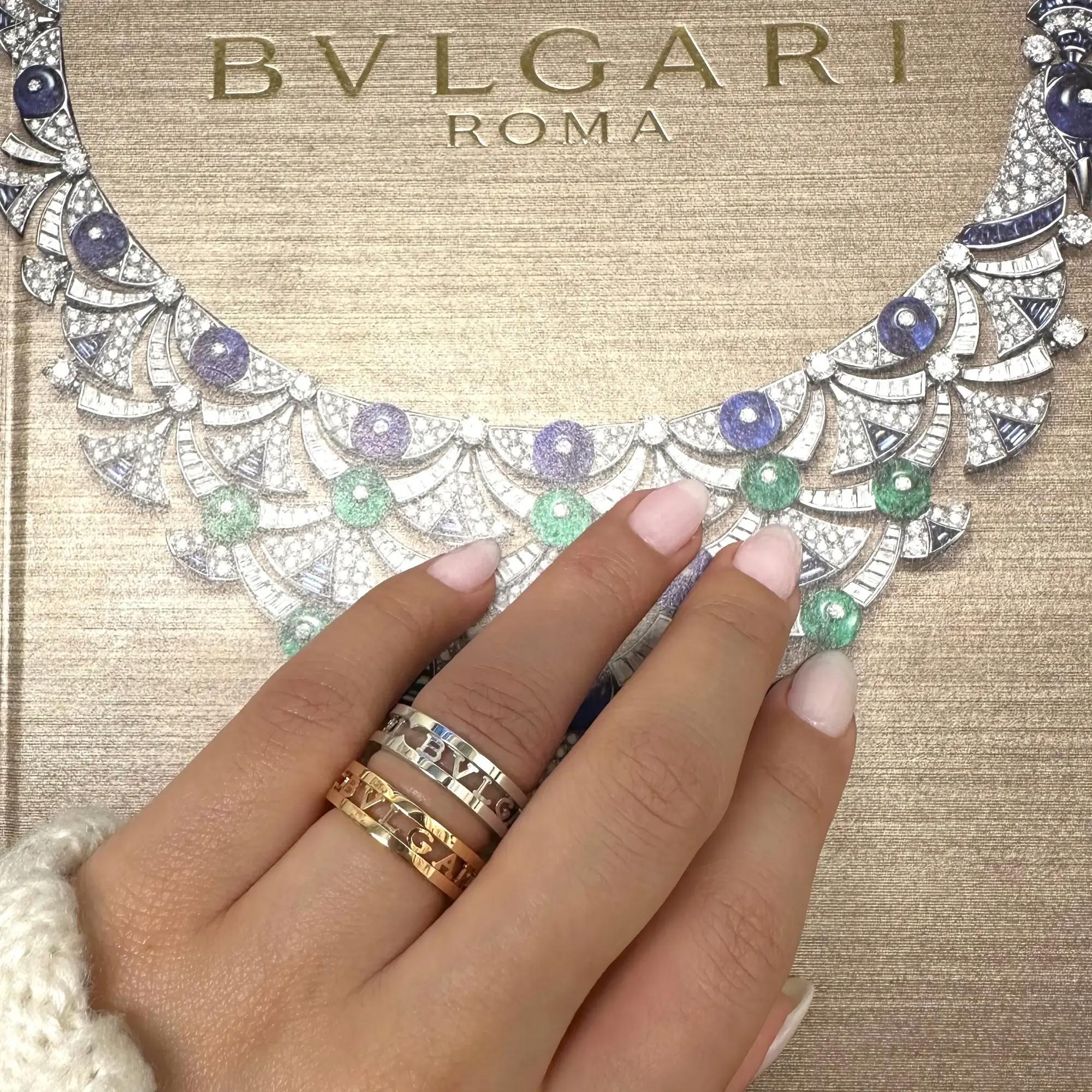 Bvlgari B.Zero1, bague à un logo ajourée en forme de spirale en or blanc 18 carats, taille 53 US 6,5 Pour femmes en vente
