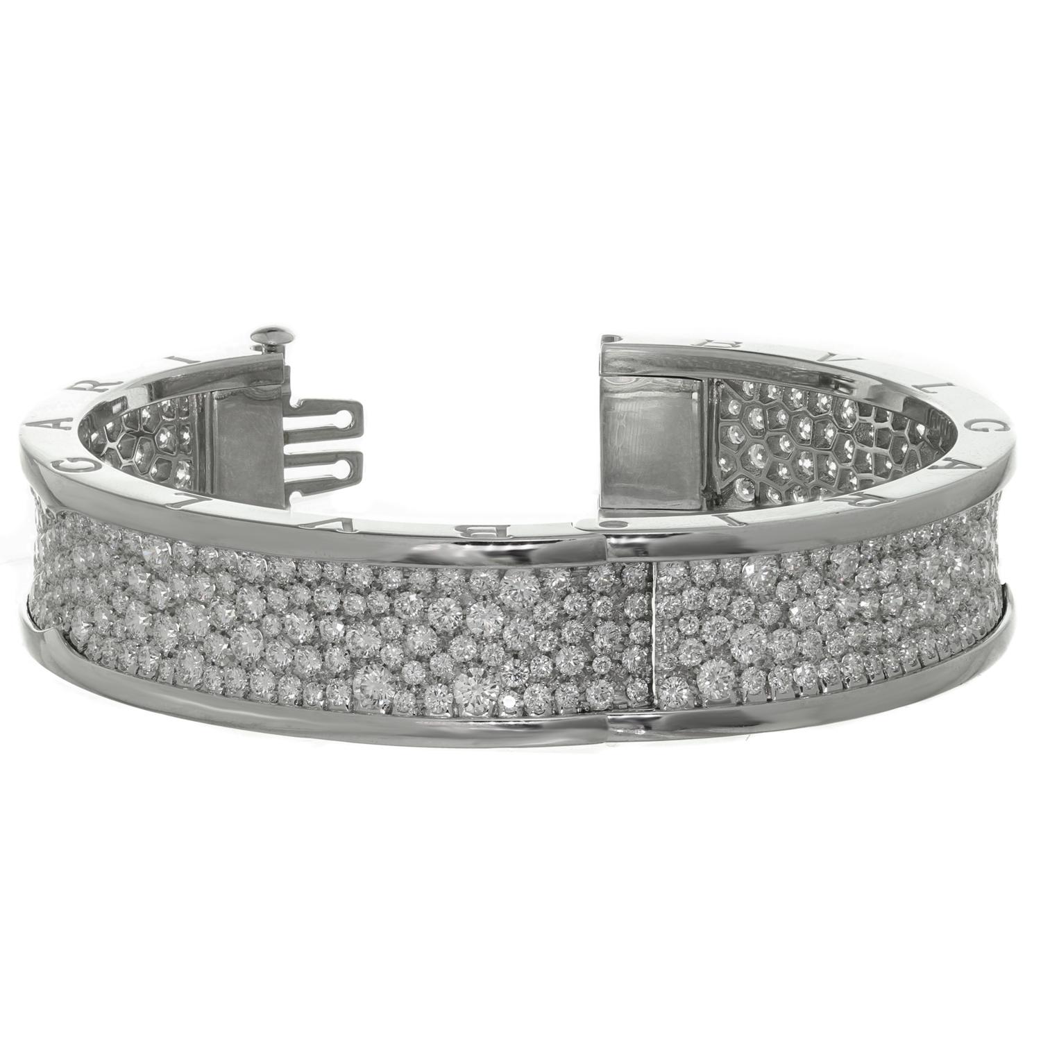 Bvlgari B.Zero1 Pave Diamond White Gold Bangle Bracelet Small Papers In Excellent Condition In New York, NY