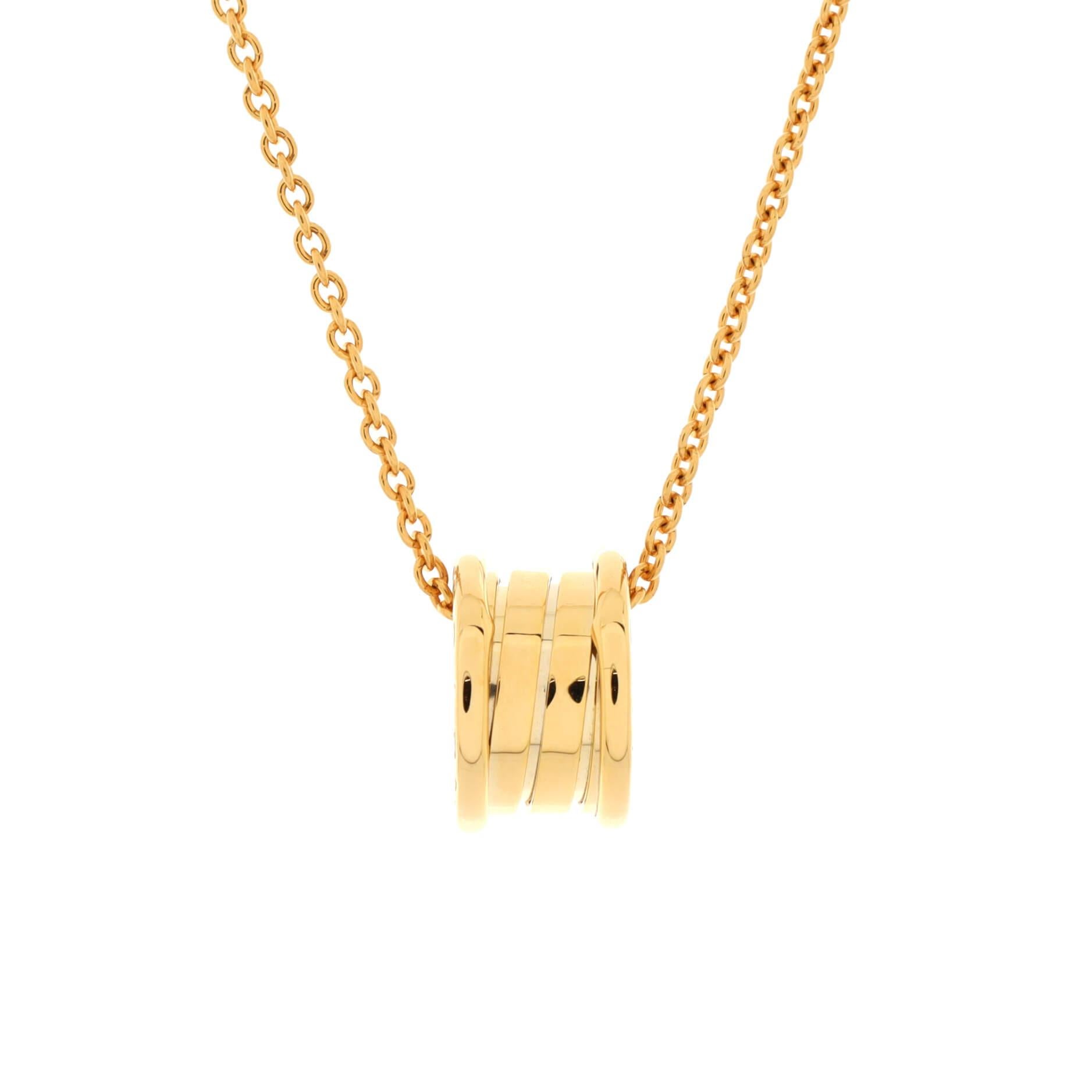 Bvlgari B.Zero1 Pendant Necklace 18K Yellow Gold Small In Good Condition For Sale In New York, NY