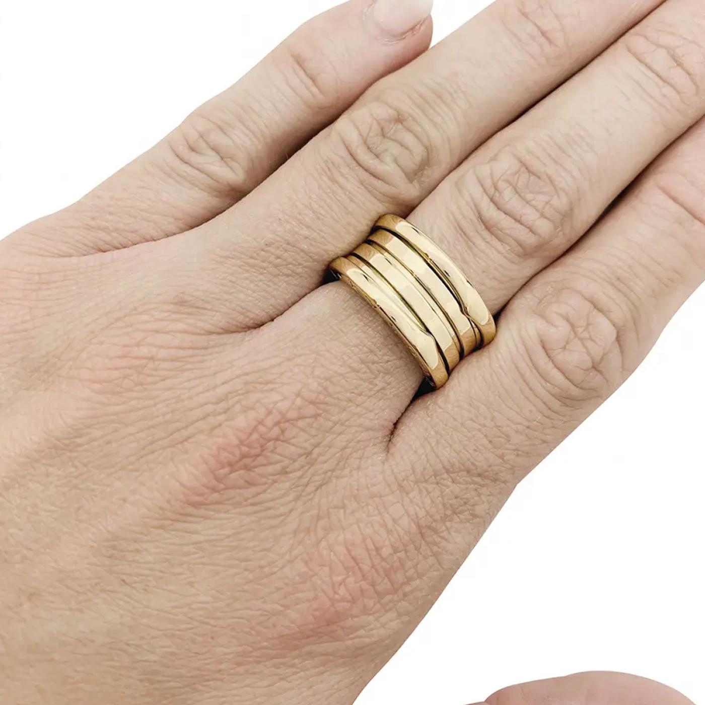 Bvlgari B.Zero1 Bague Tubogas à trois anneaux en or jaune 18 carats en forme de spirale en vente 1