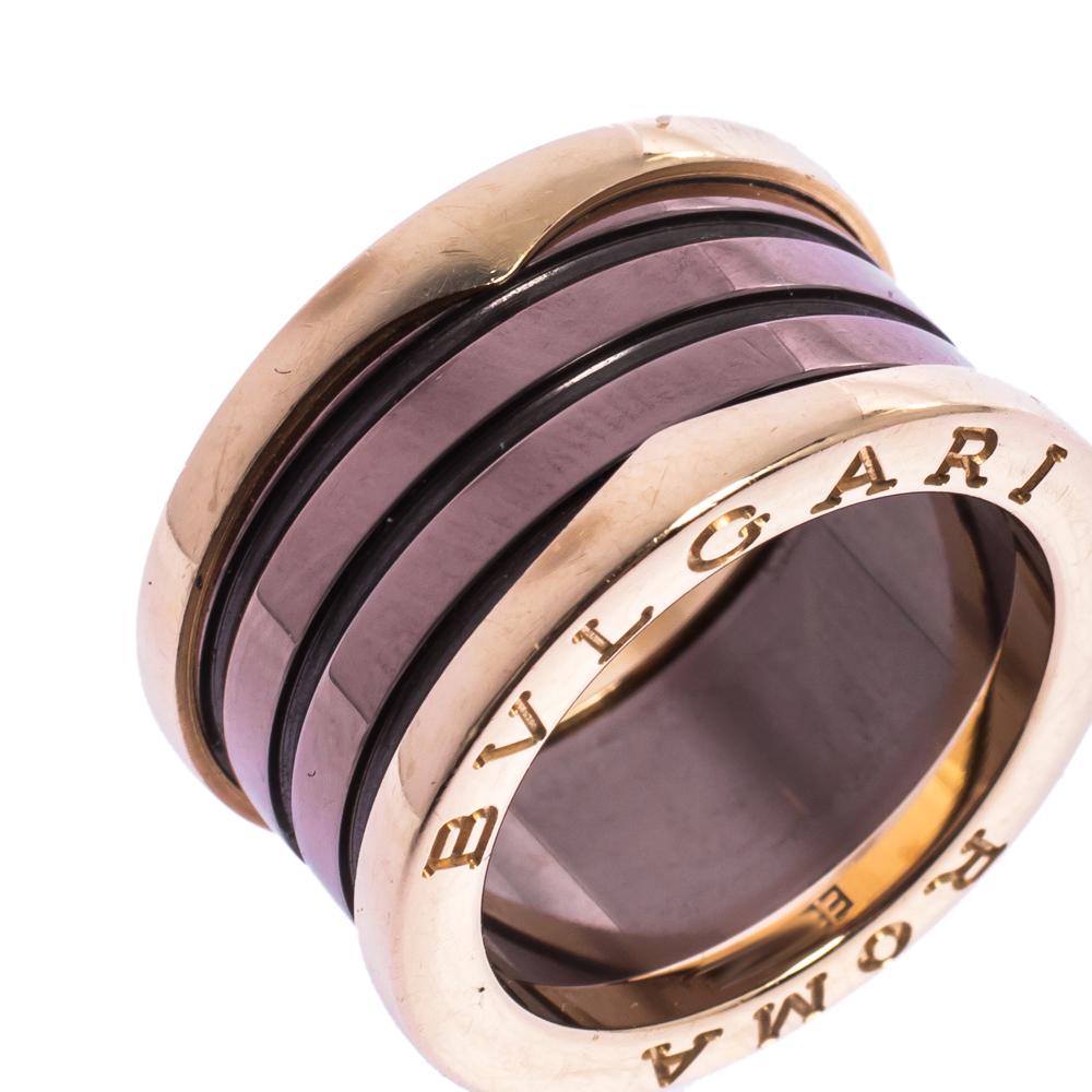 For the woman who has a refined taste in fine jewelry, Bvlgari brings her this immaculately crafted ring that has been made to be praised. Crafted from 18k rose gold, this Bvlgari B.Zero1 ring features a band silhouette with 3 bronze ceramic bands