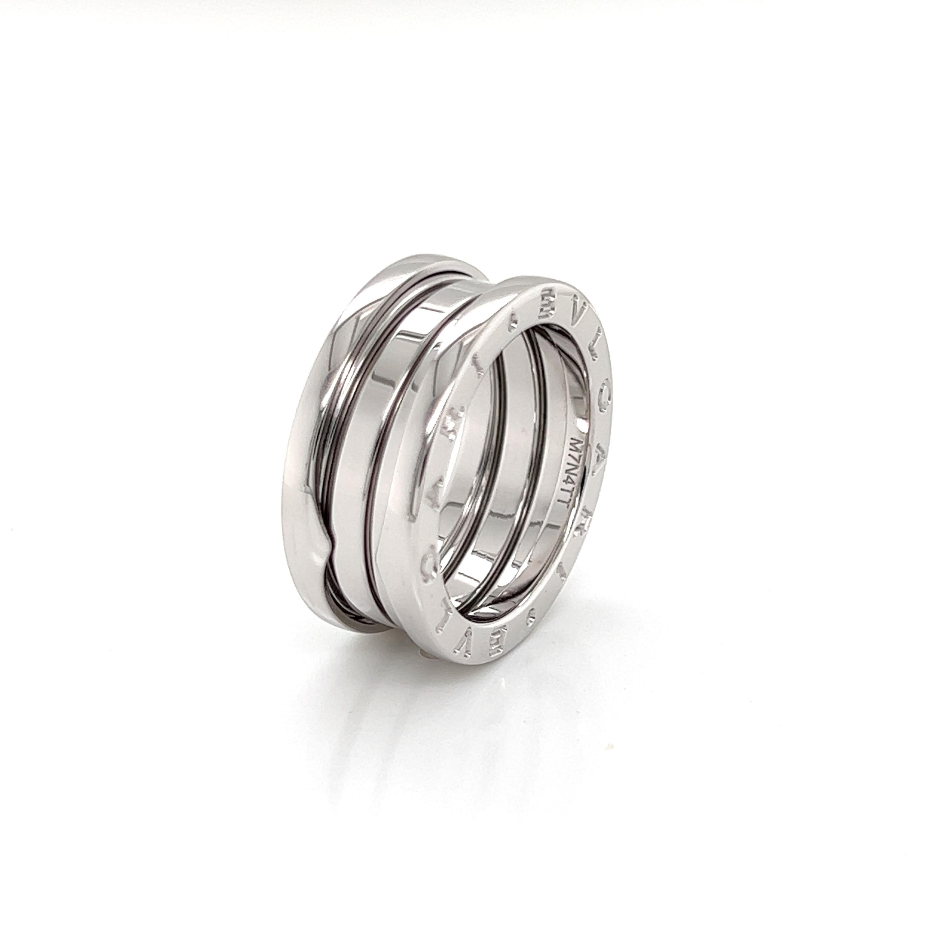 Moderno Bvlgari B.zero1 Anello a tre fasce in oro bianco 18k con certificato Misura 6 / EU 53 in vendita
