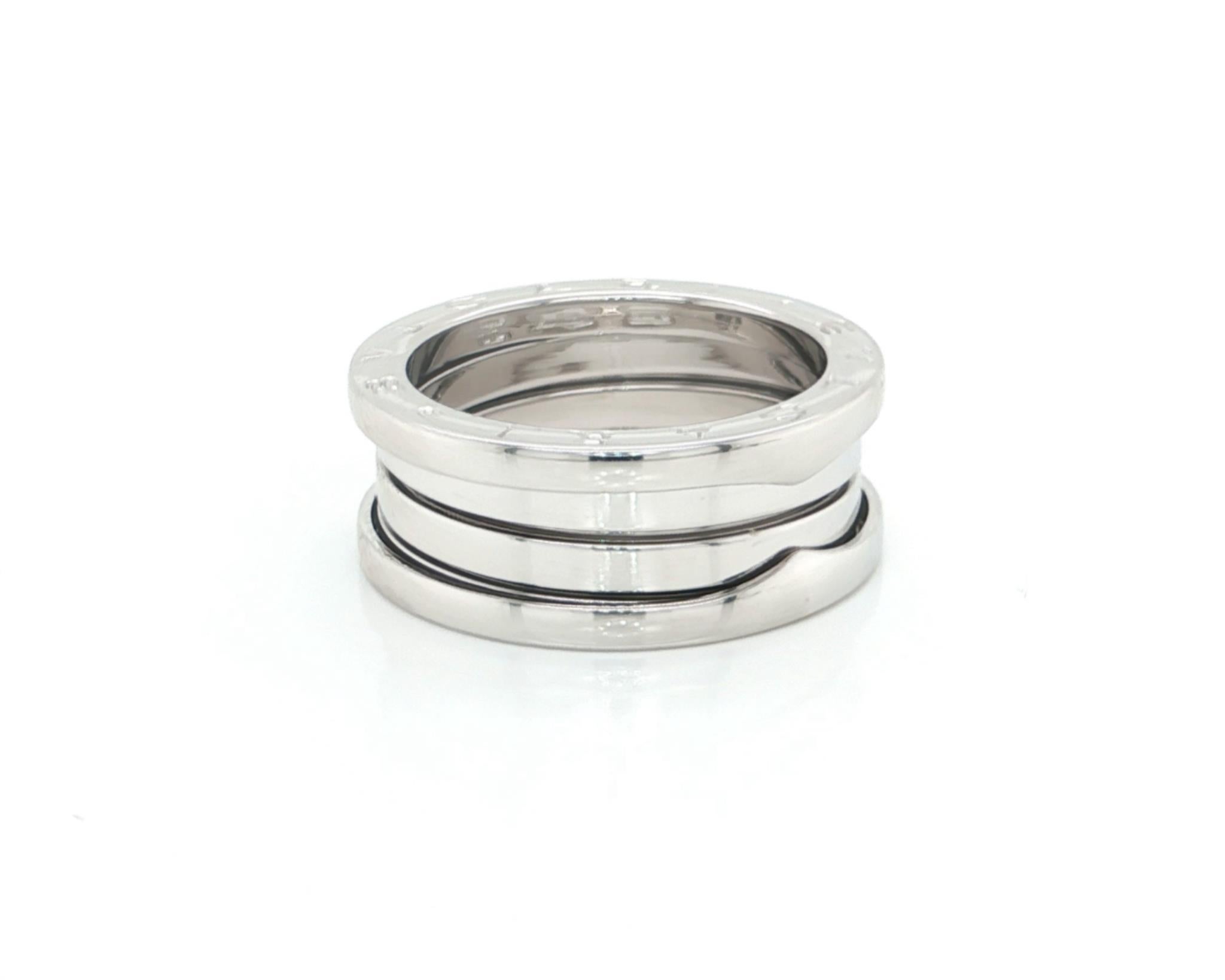 Moderno Bvlgari B.zero1 Anello a tre fasce in oro bianco 18k con certificato Misura 7,5 / EU 56 in vendita