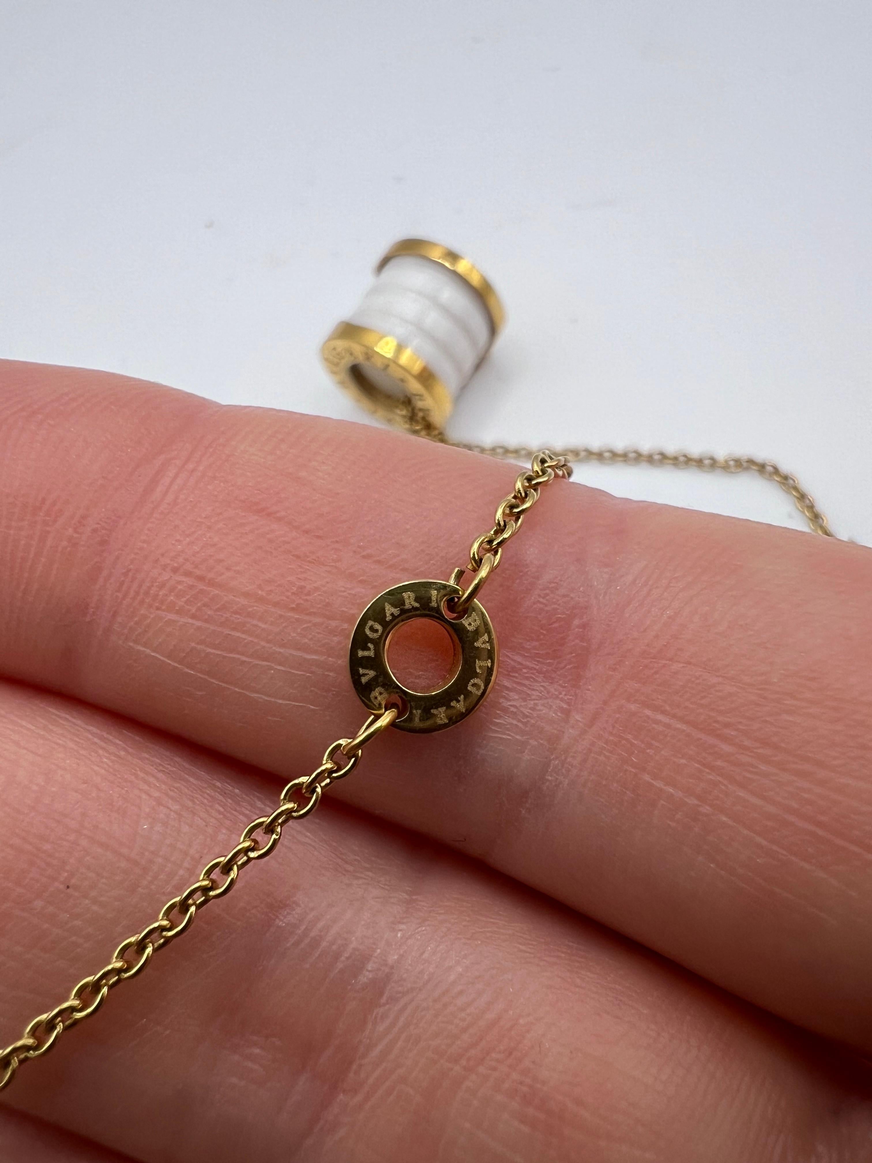 Halskette aus 18 Karat Gelbgold mit weißer Keramik von Bvlgari B.Zero1 4