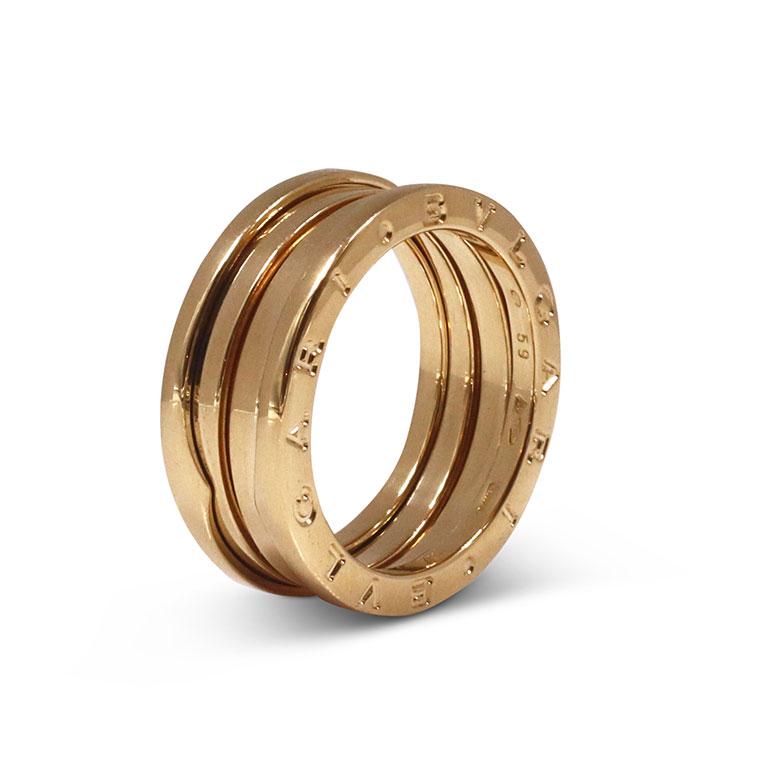 Authentic classic Bvlgari B.Zero1 ring features the house's distinctive spiral born of the Tubogas technique. Signed Bvlgari, 59, 750, Made in Italy. Ring size 59 (US 9). The ring is not presented with the original box or papers. CIRCA