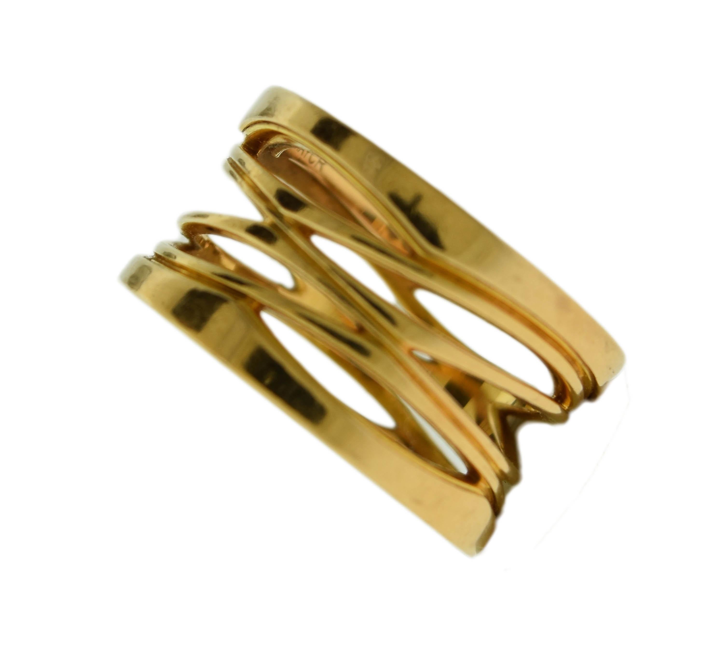 Stil: Bandring

MATERIAL: Rose Gold 

Metallreinheit: 18K 

Ringgröße:  54 Euro / 7 U.S. 

Gesamtgewicht des Artikels (g): 20.6g 

Markenzeichen:  Au 740 Made in Italy und Seriennummer



Enthält: 24 Monate Brilliance Jewels-Garantie 

             