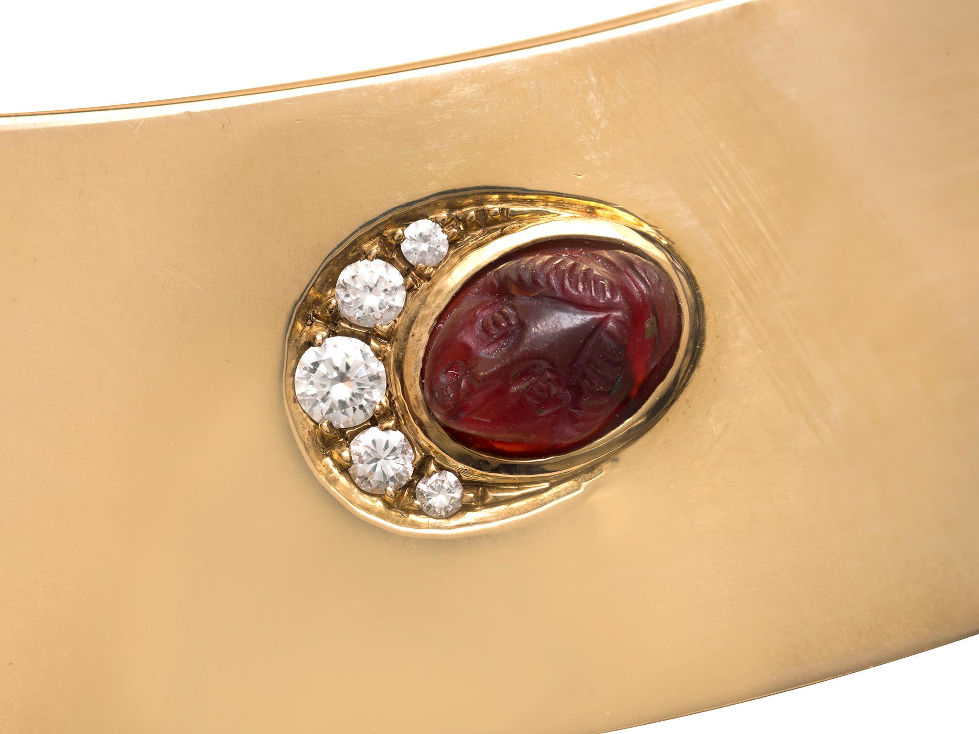 Bvlgari Carnelian Intaglio and Diamond Collar For Sale 1