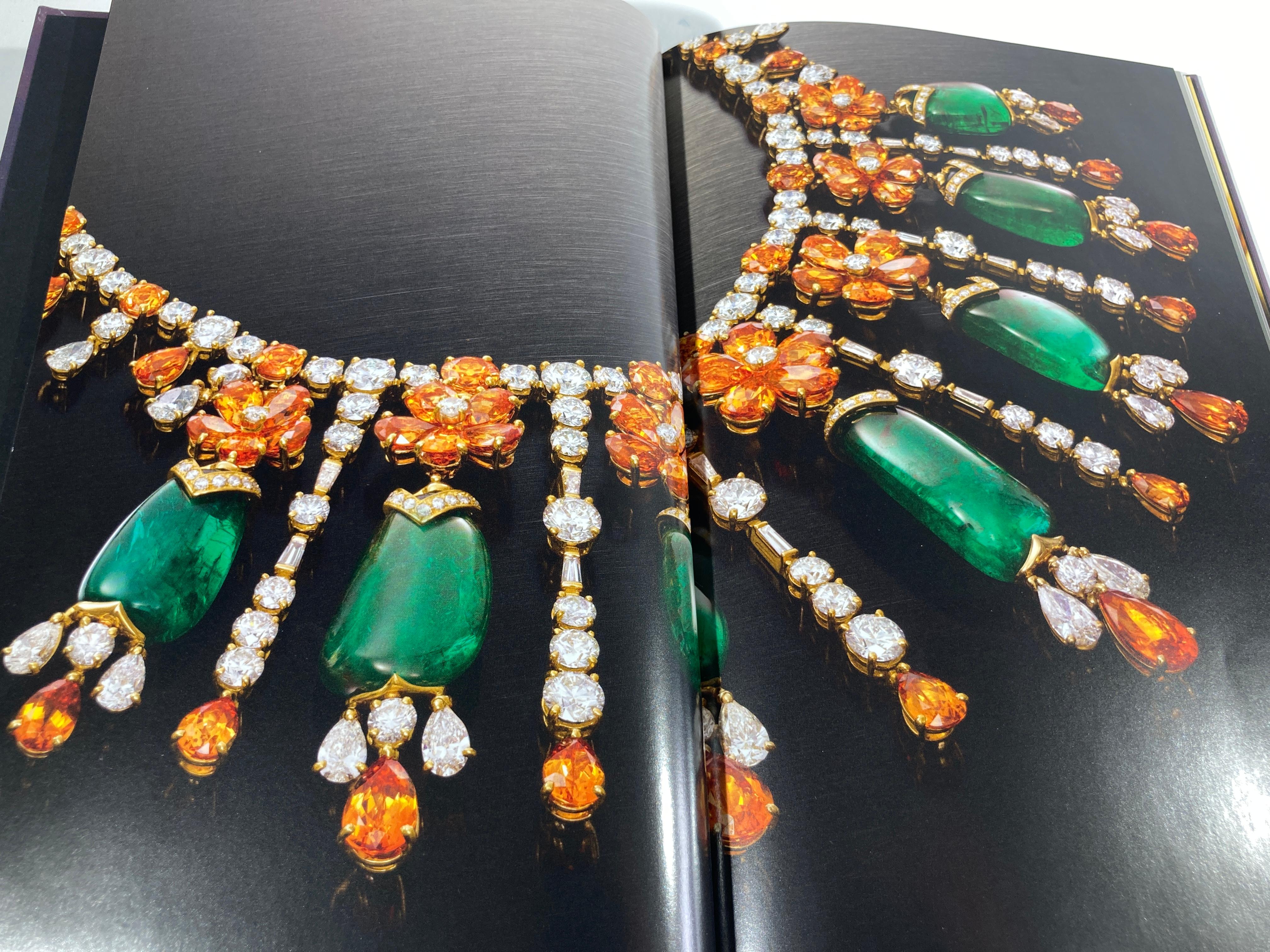 Catalogue Bvlgari, collection de bijoux et montres 2011 Bon état - En vente à North Hollywood, CA