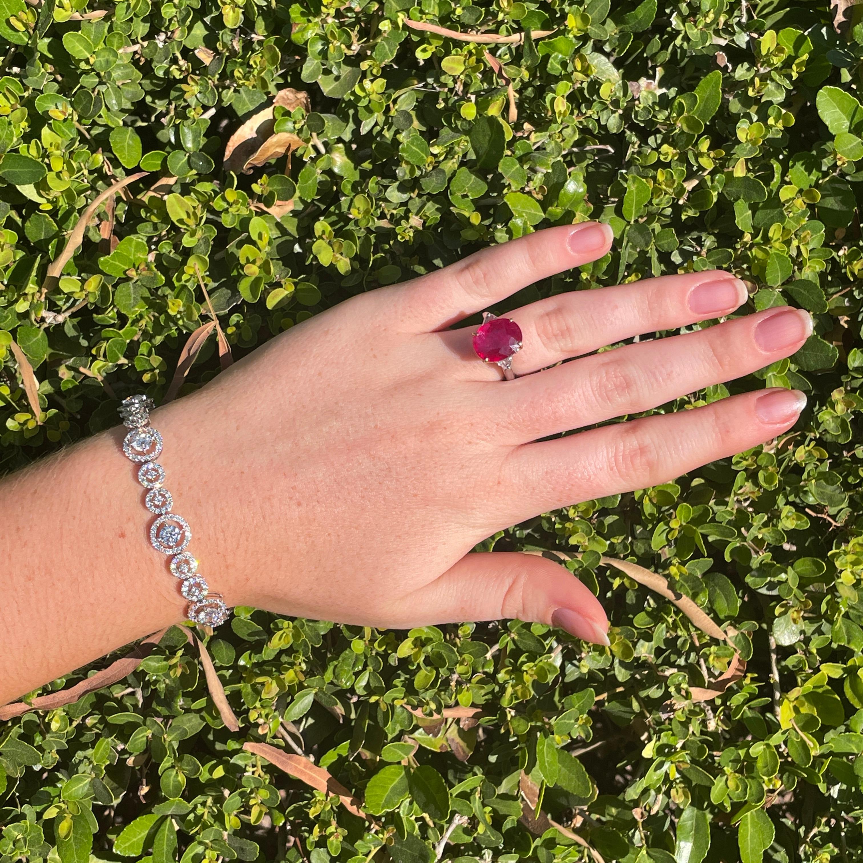 De las mujeres Anillo certificado Bvlgari de 5,30 quilates de rubí rojo de Birmania sin calor