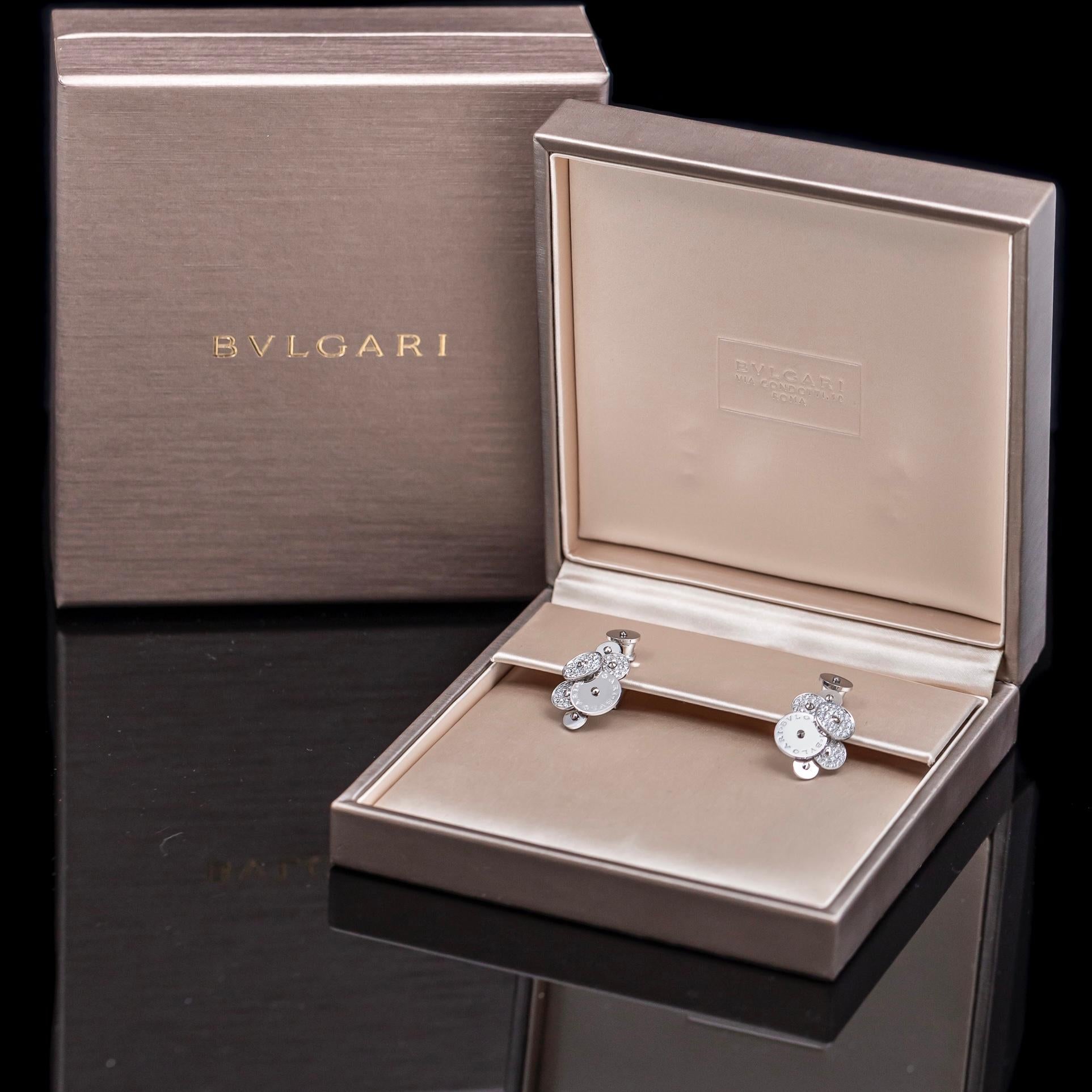 Bvlgari Cicladi diamond disk pendant earrings in 18kt white gold, Italy, from March 2023, Unworn, Full Set (Box, Outer Box and Papers/Certificate of Authenticity). A perfect accessory for a modern look, each earring is composed by seven white gold