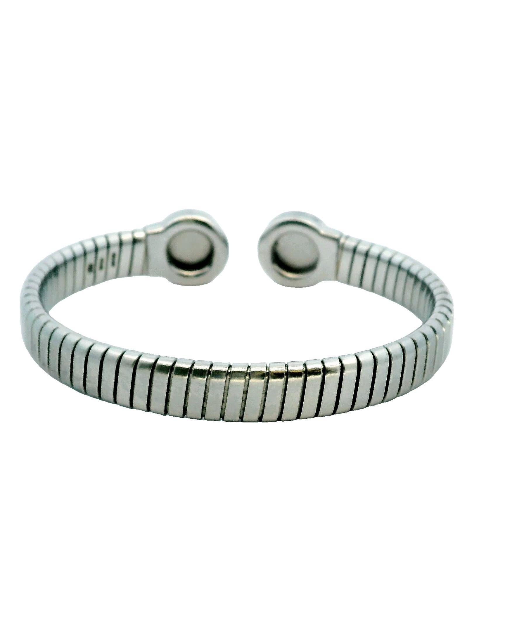 Bracciale Bvlgari Tubogas in acciaio inossidabile con inserti rotondi in onice

Misure: Circonferenza interna 7