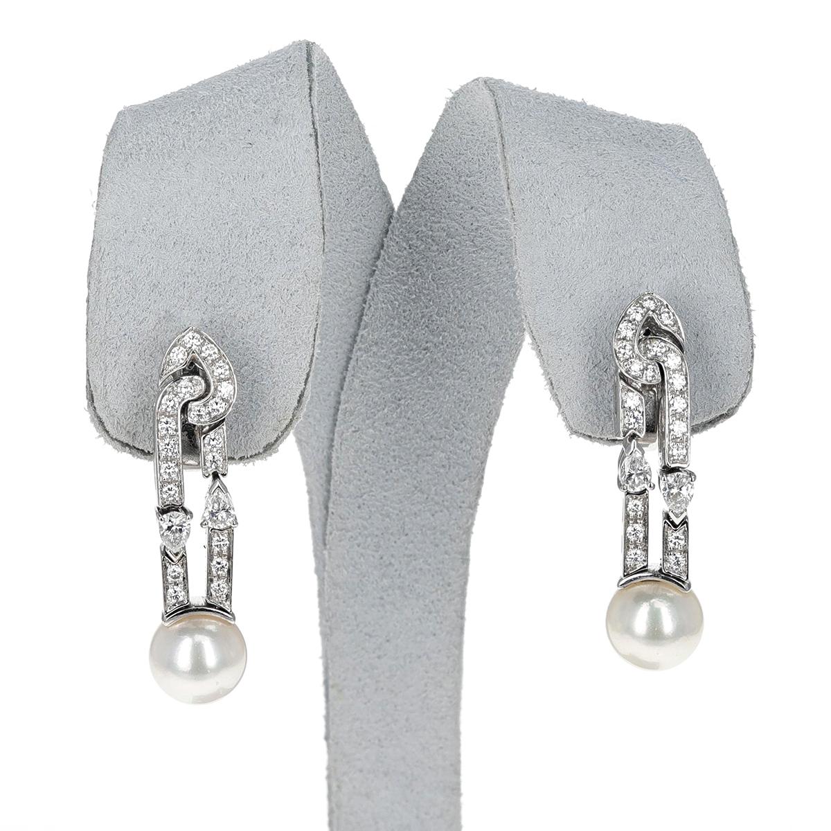 Bvlgari Zuchtperlen-Ohrringe mit runden und birnenförmigen Diamanten, 18k für Damen oder Herren im Angebot