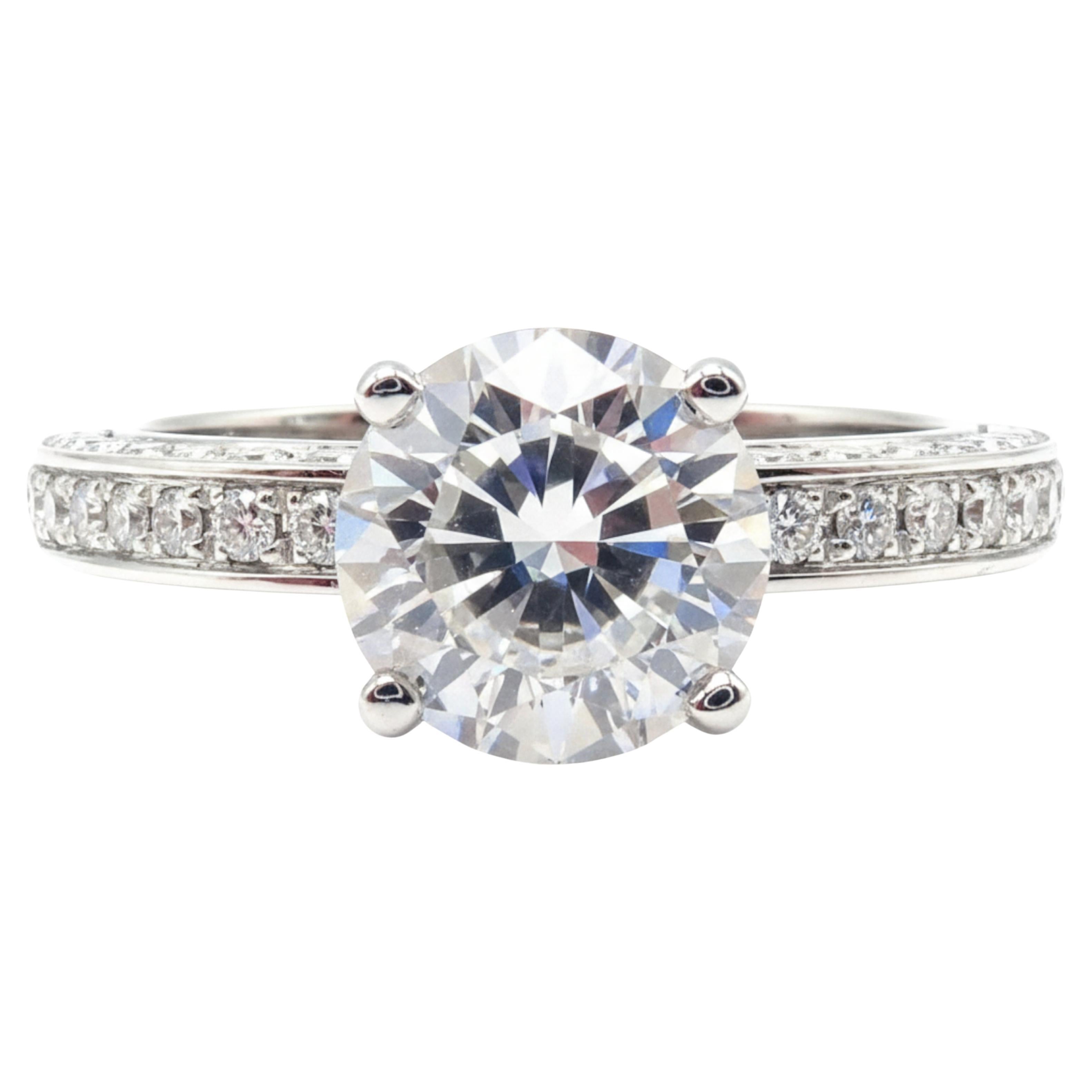 Anello con diamante in platino 