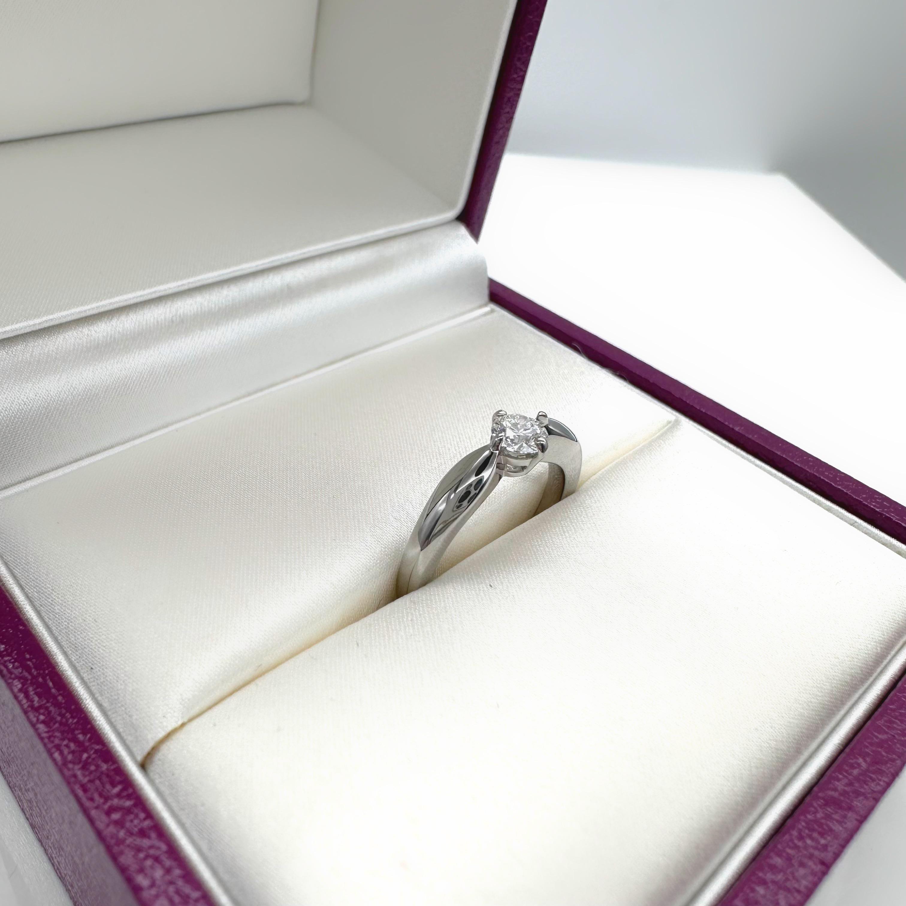 Bvlgari Dedicata a Venezia Torcello Round Diamond 0.30 Tcw Engagement Ring For Sale 2