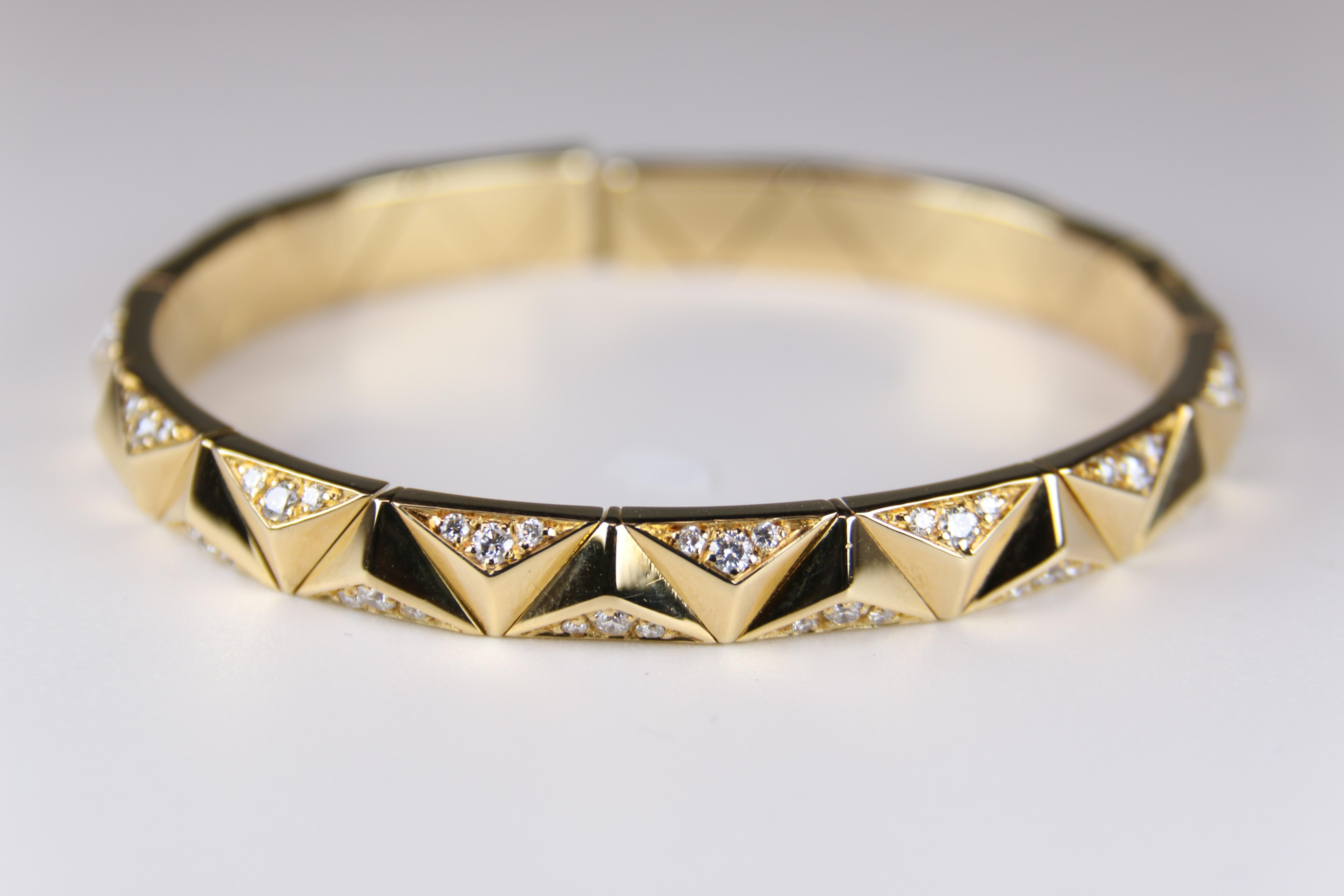 Bulgari Designer Flexibles Manschettenarmband aus Gelbgold und Diamanten (Rundschliff)