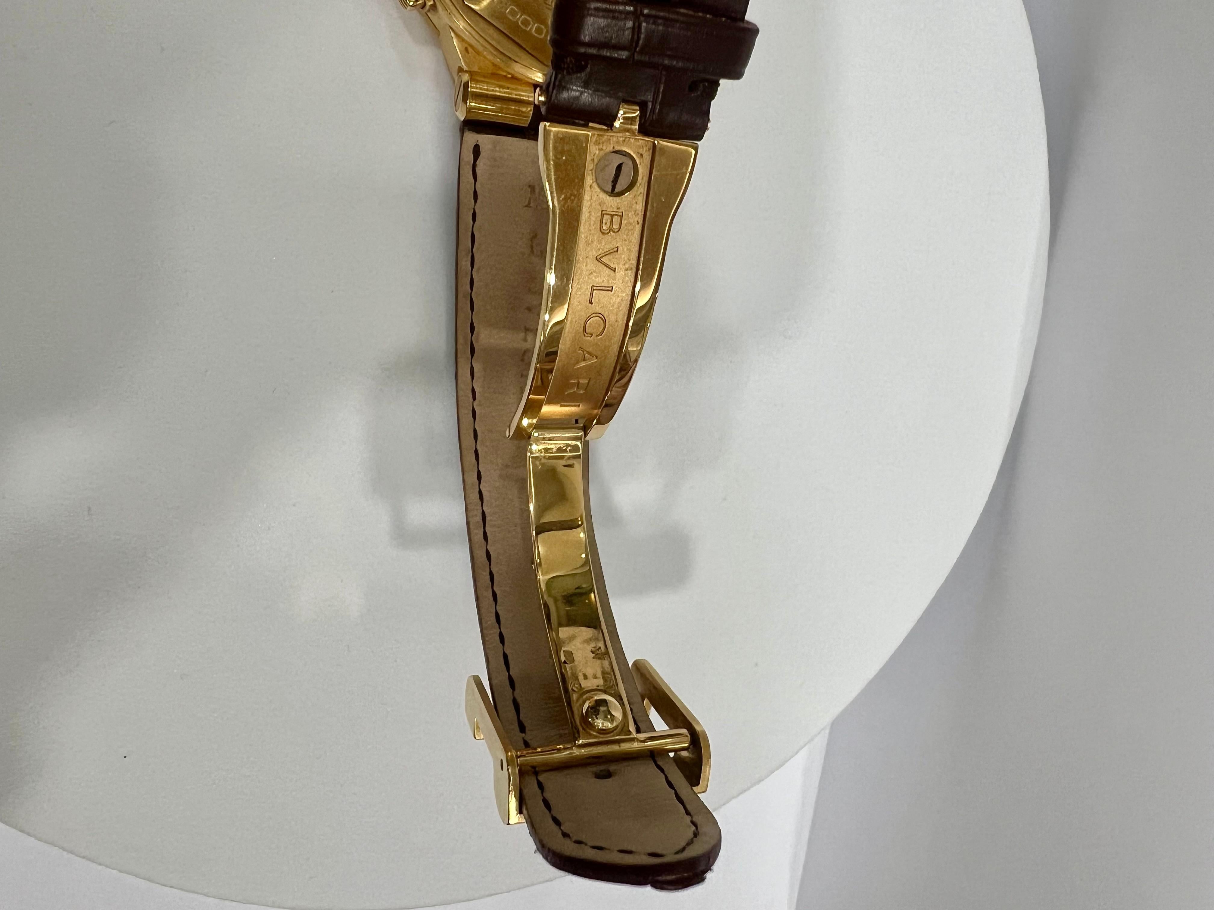 Bvlgari Diagono Montre en or rose 18 carats avec cadran chocolat, édition limitée en vente 2
