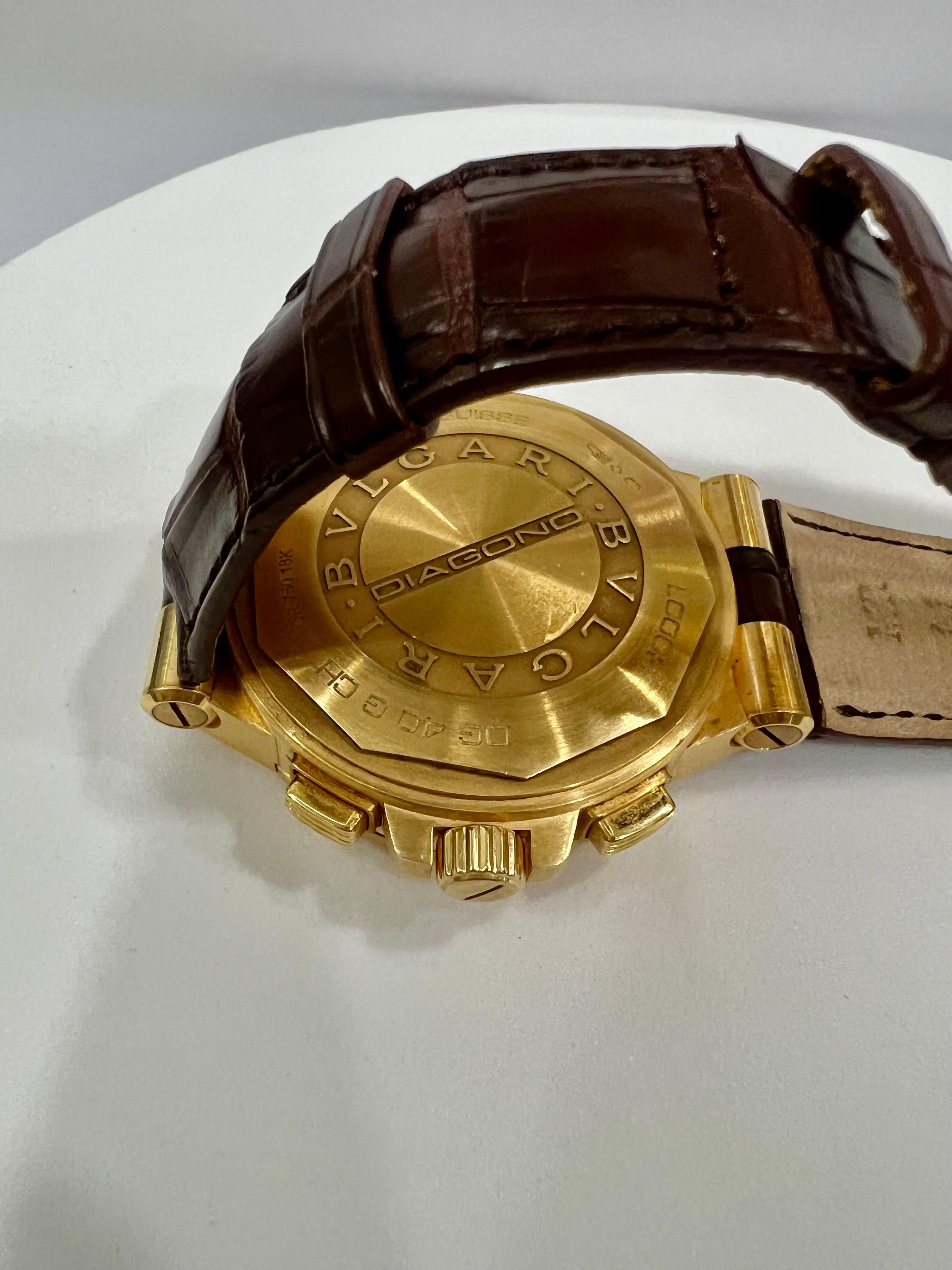 Bvlgari Diagono Montre en or rose 18 carats avec cadran chocolat, édition limitée en vente 4