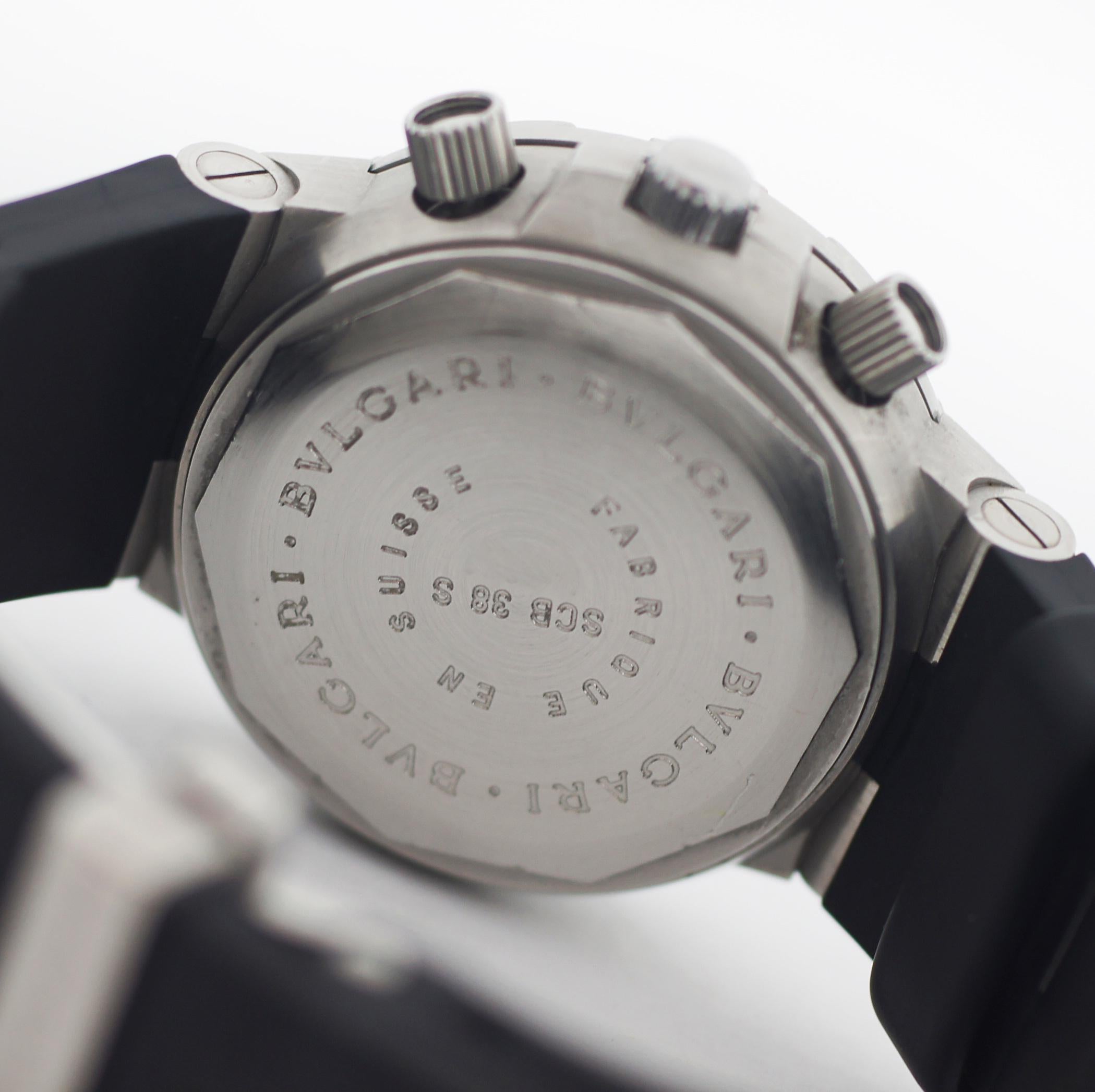 BVLGARI Diagono Chronograph Automatic Black Dial Watch SCB38S In Good Condition For Sale In San Fernando, CA