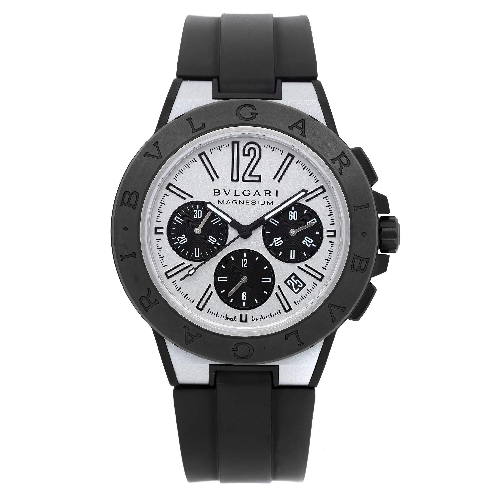 Store Display Model. The band show imperfection due to storing. Can have minor blemishes during handling and storage. 

Brand: Bvlgari  Type: Wristwatch  Department: Men  Model Number: 102305  Country/Region of Manufacture: Switzerland  Style: