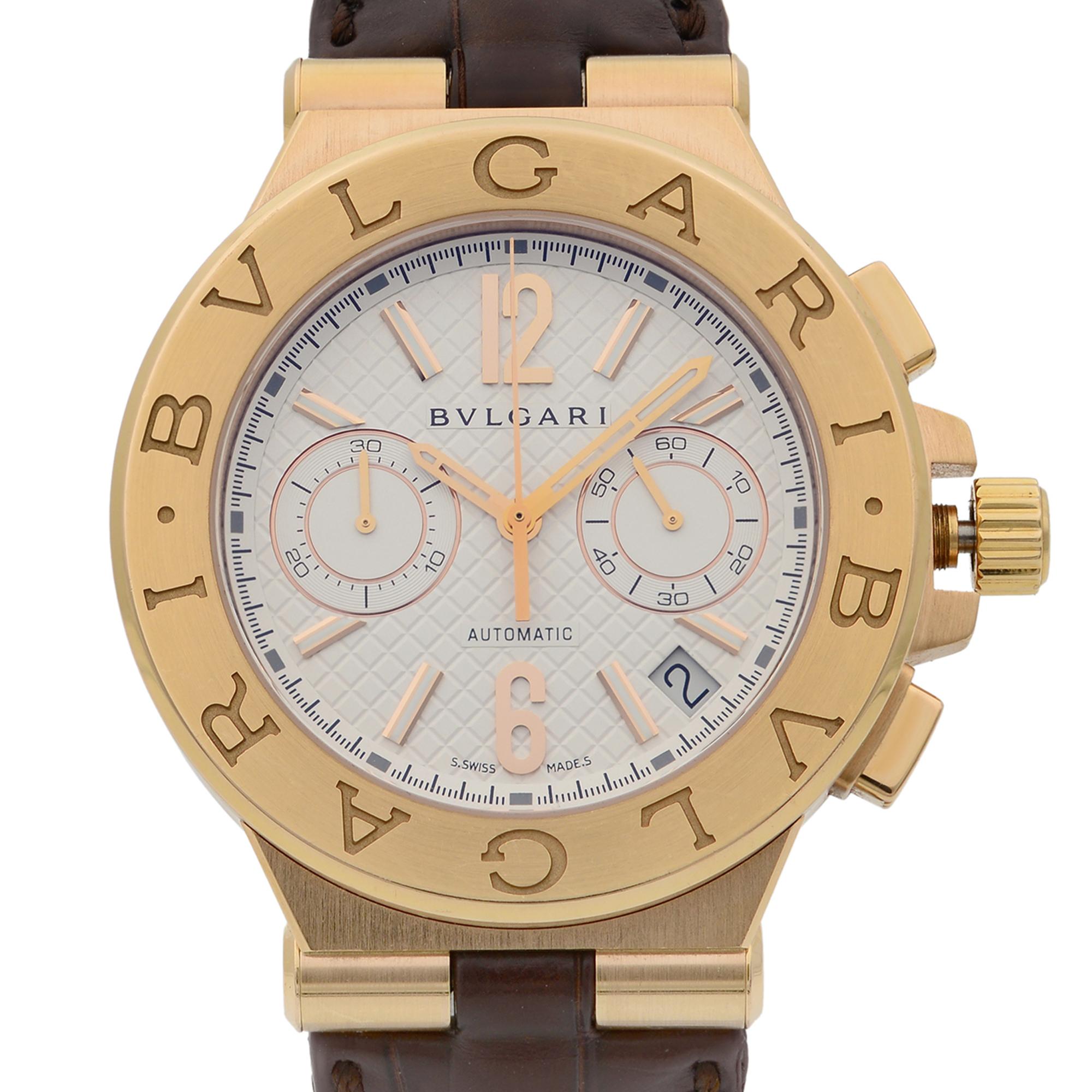This pre-owned Bvlgari Diagono DGP40GCH is a beautiful men's timepiece that is powered by japanese automatic movement which is cased in a rose gold case. It has a round shape face,  dial and has hand sticks & numerals style markers. The case size is