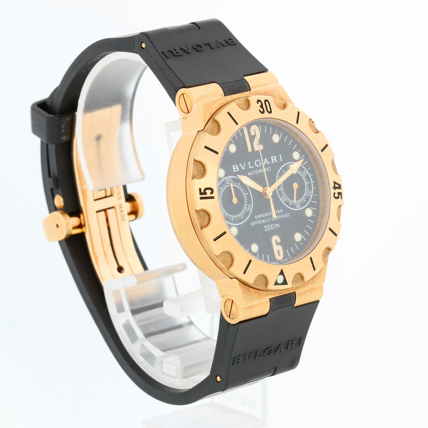 Bvlgari Diagono Scuba Chronograph Men's Yellow Gold Watch SC 38 G In Excellent Condition In Dallas, TX