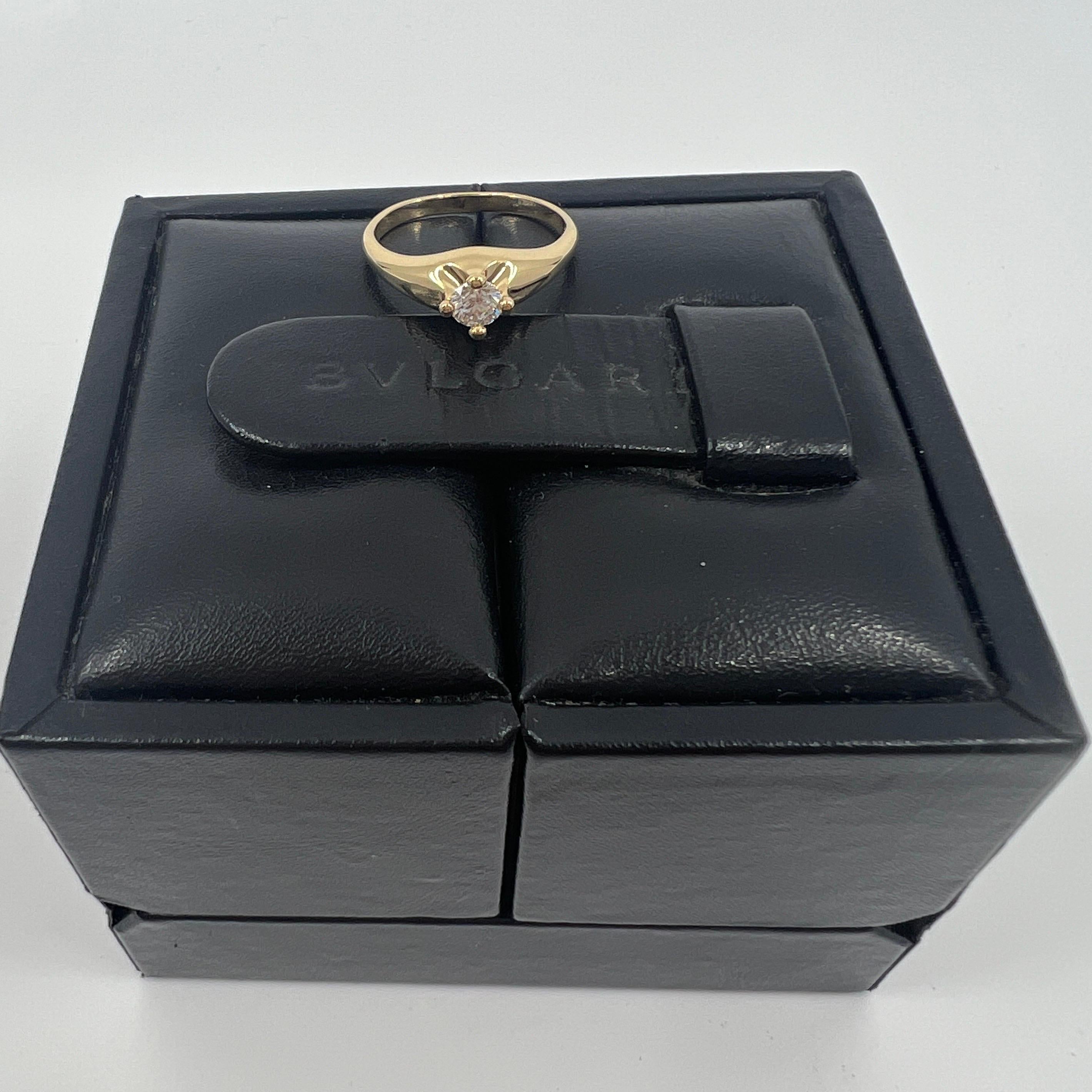 Women's or Men's Bvlgari Diamond 0.27ct 18k Yellow Gold Solitaire Round Cut Band Ring F VVS1