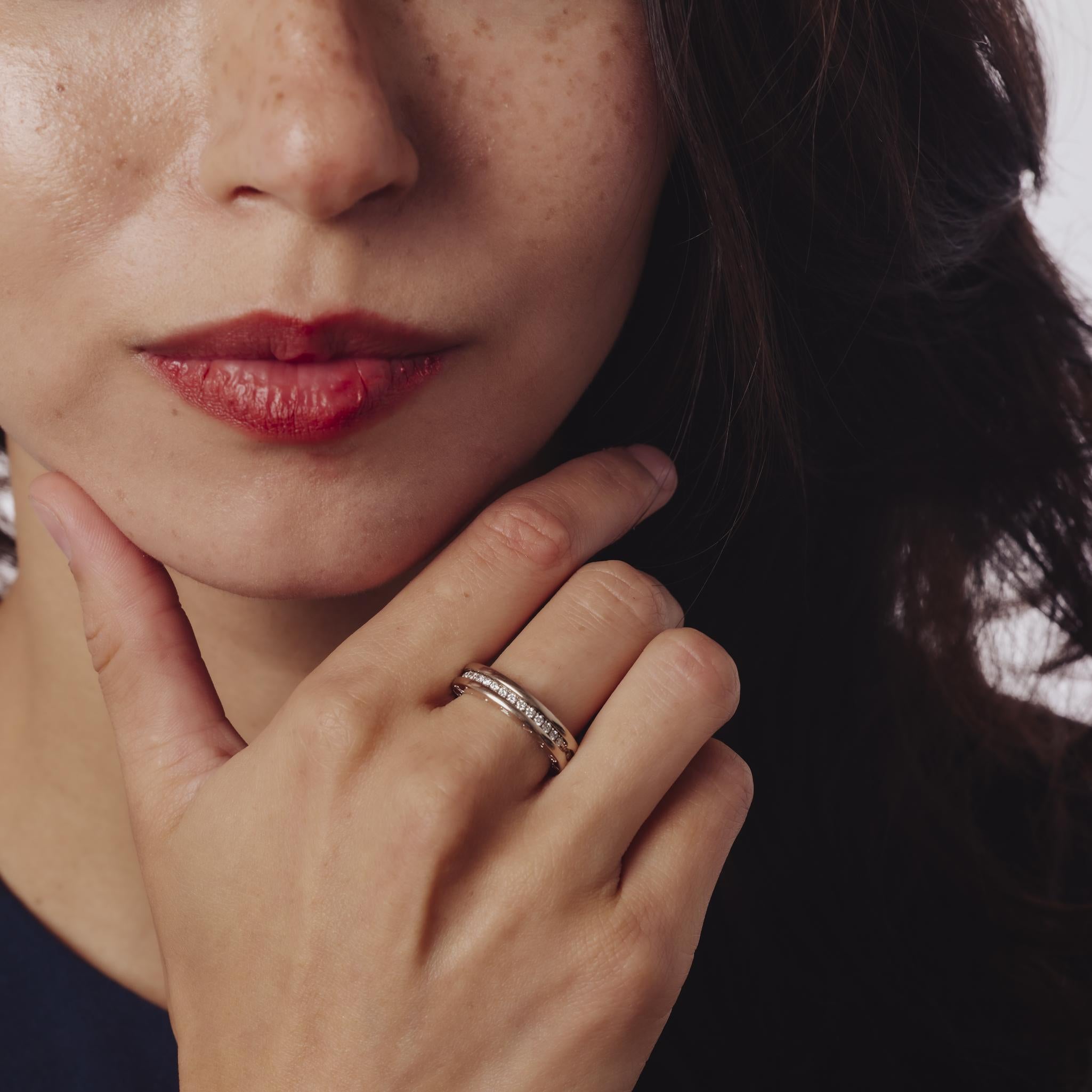 Donna Bvlgari diamante in oro bianco 18 carati B.zero1 in vendita