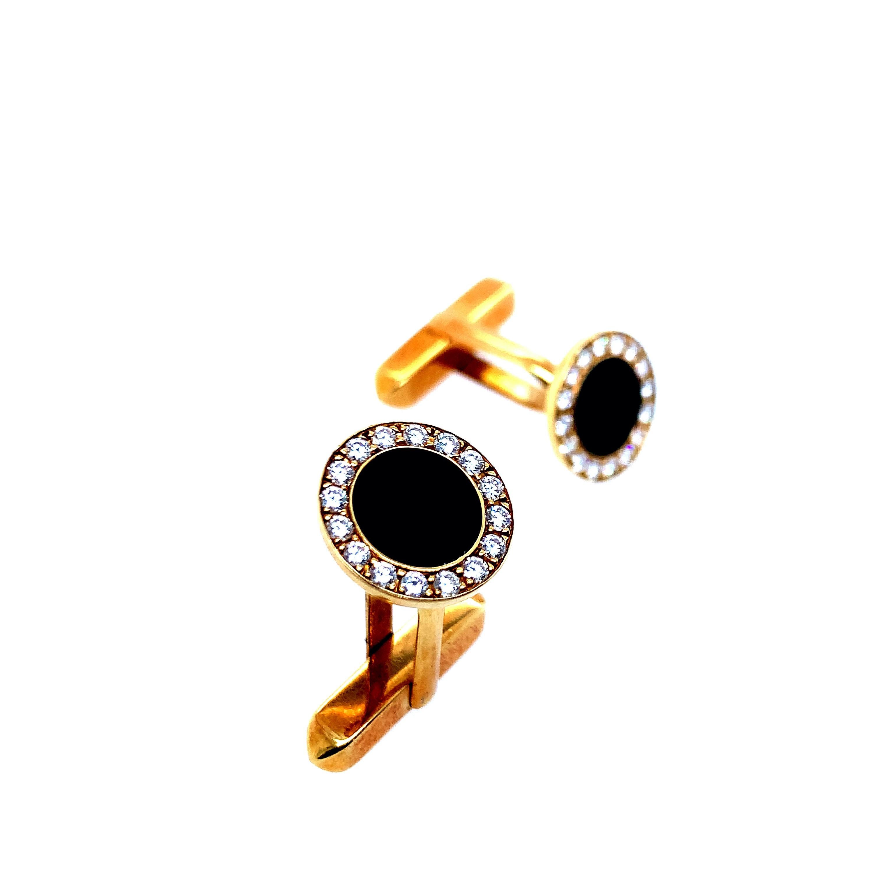Bvlgari Diamond Onyx Cufflinks In Excellent Condition For Sale In New York, NY