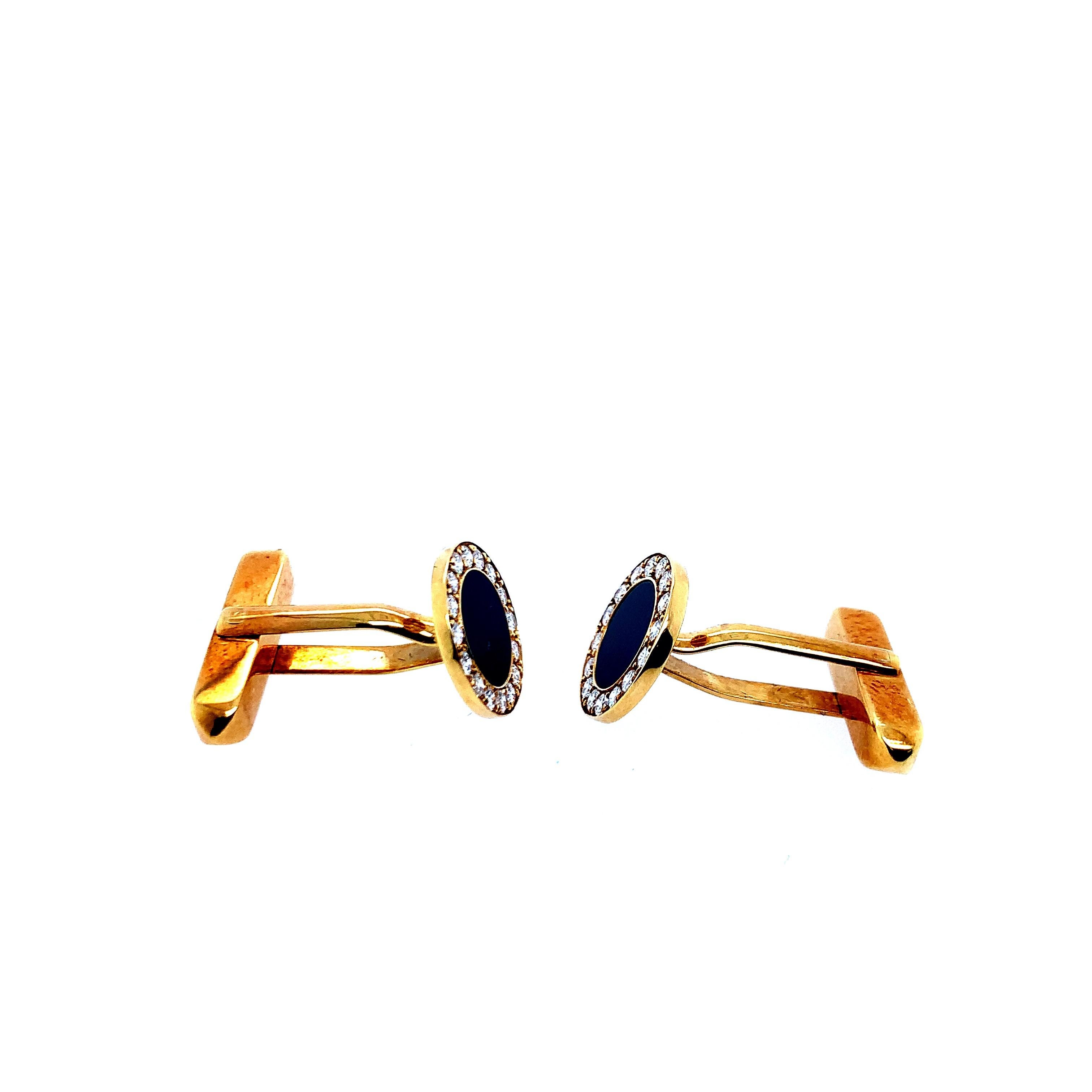 Boutons de manchette Bvlgari en diamant et onyx en vente 1