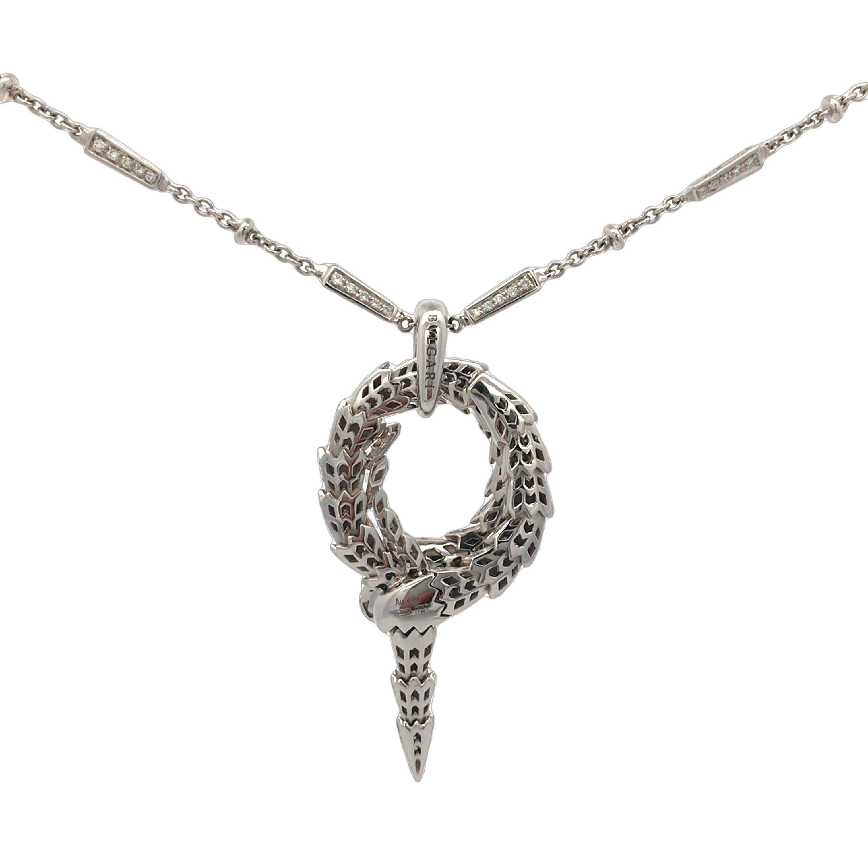 This Bulgari snake-shaped necklace exudes unparalleled elegance and personality. The snake design symbolizes wisdom and charm, crafted in 18K gold and adorned with approximately 4.2ct of diamonds, with green tourmaline eyes adding a touch of mystery