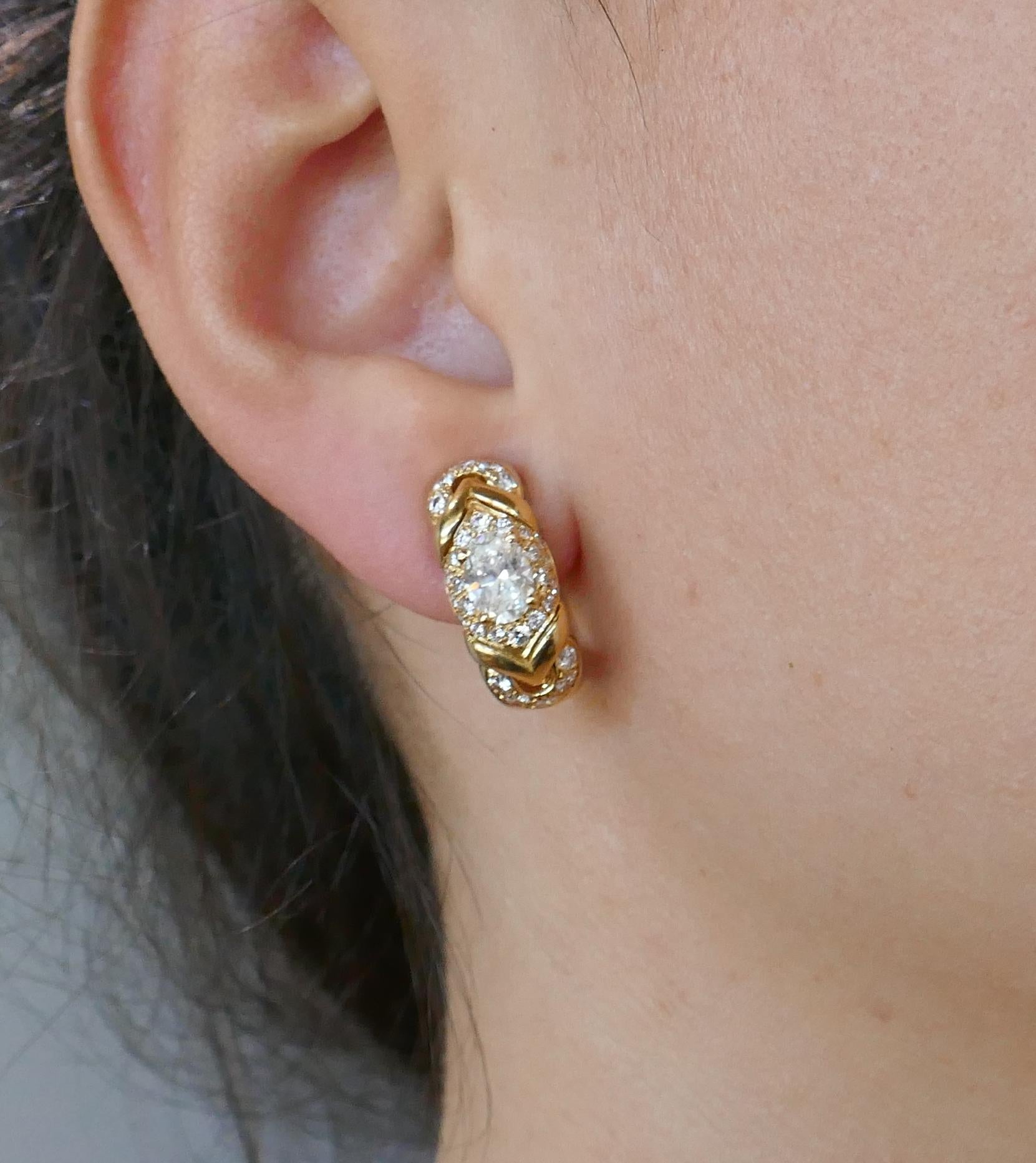 Bvlgari Diamond Yellow Gold Hoop Earrings Bulgari, 1980s 3