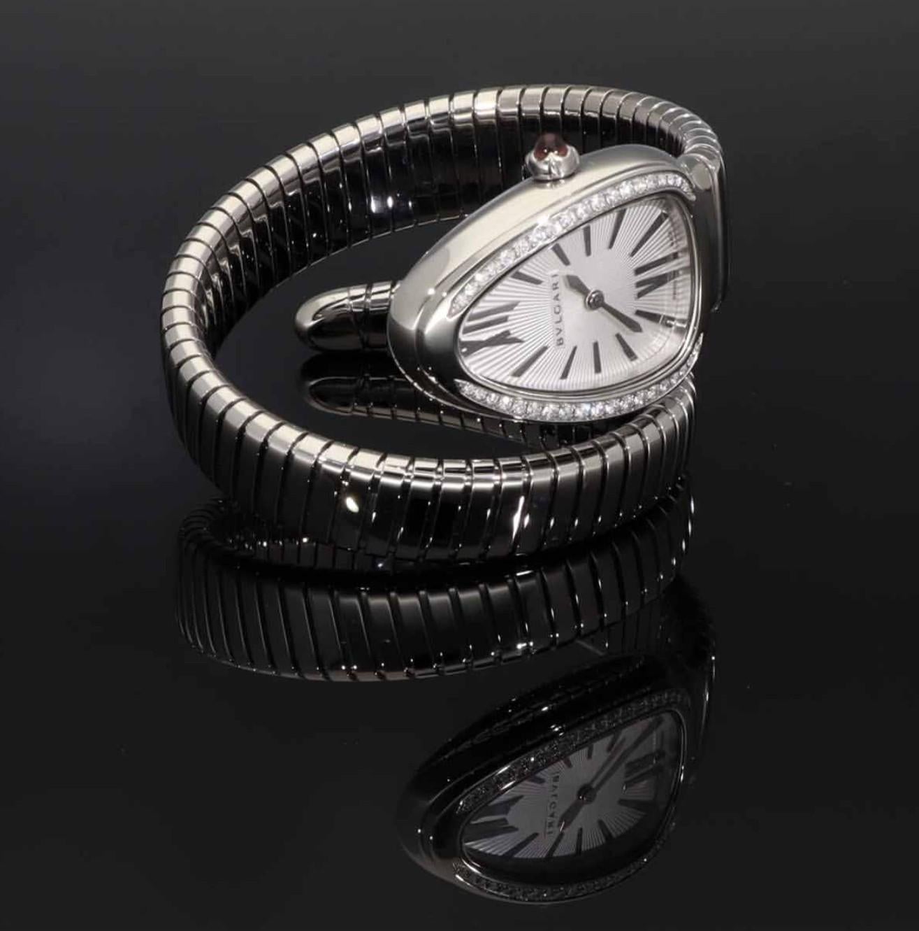 BVLGARI Montre Serpenti Tubogas en acier inoxydable avec quartz SP35S Réf.101816 en vente 8