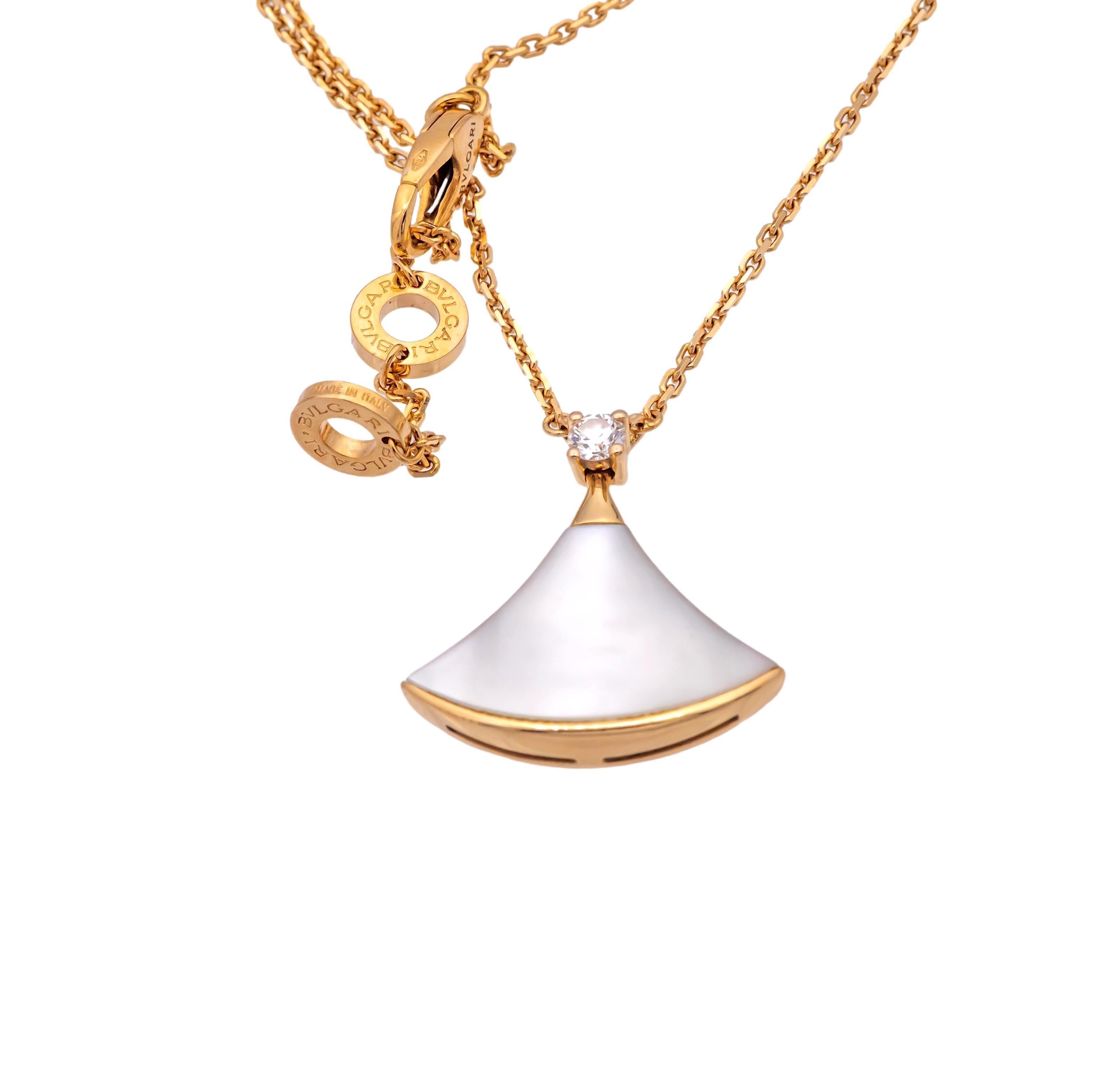 Women's BVLGARI Diva's Dream 18K Rose Gold Pendant Necklace