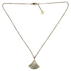 Bvlgari Divas Dream 18K Yellow Gold Mother of Pearl & Diamond Necklace #18511