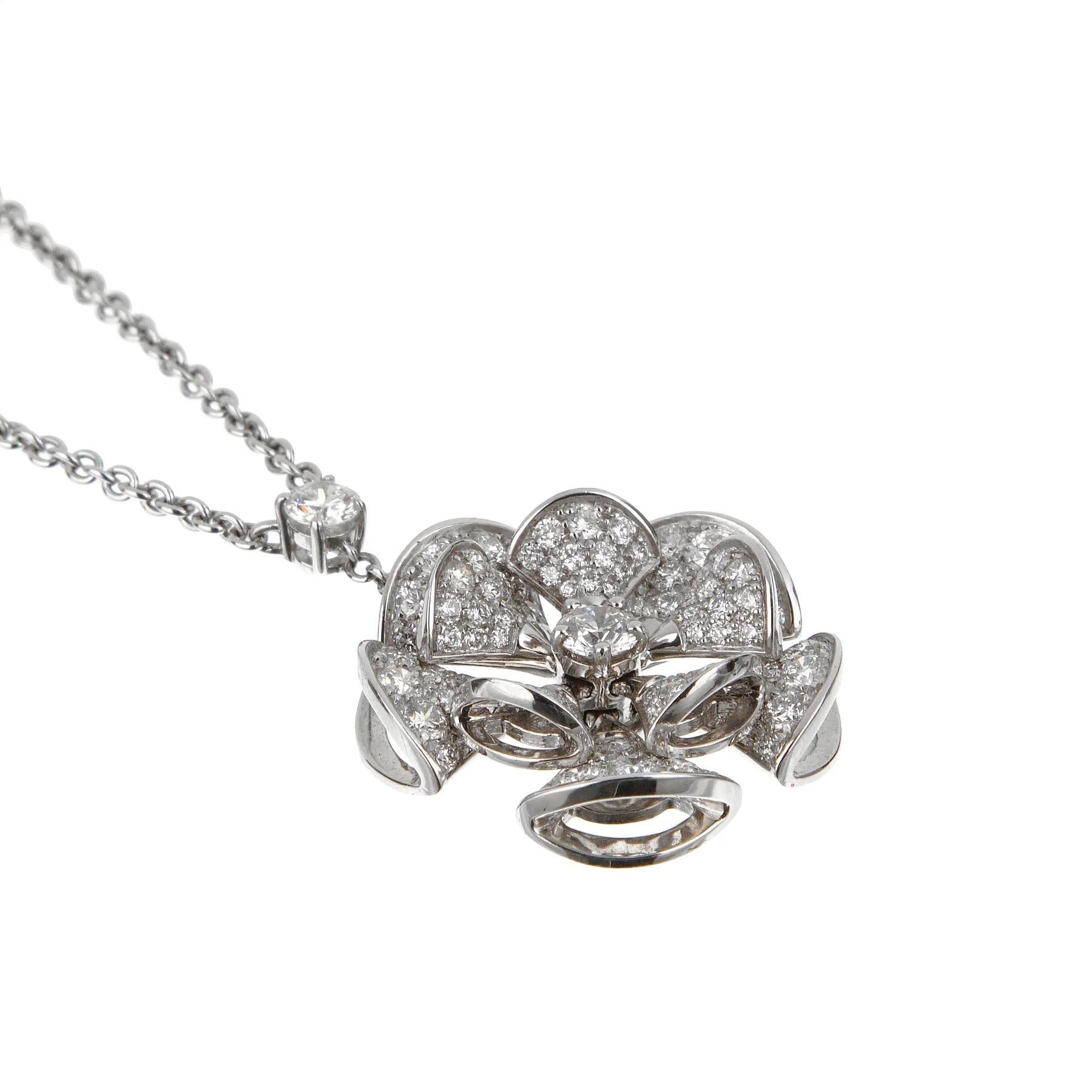 Collana Bvlgari Divas Dream 2,42ct con diamanti in oro bianco In condizioni buone in vendita a Feasterville, PA