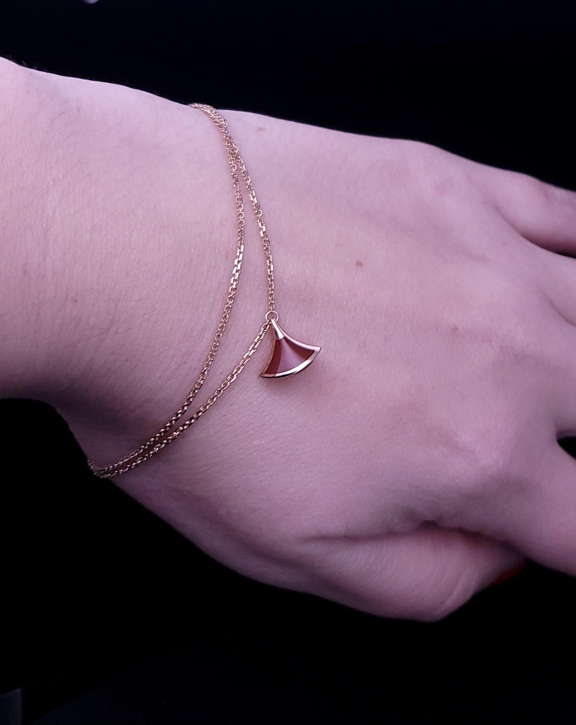 BVLGARI Bracciale Sogno delle Dive ORO ROSA 18K Corniola  7 '' in vendita 3