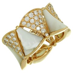 Bvlgari Divas Dream Diamond Mother-of-pearl 18k Rose Gold Ring