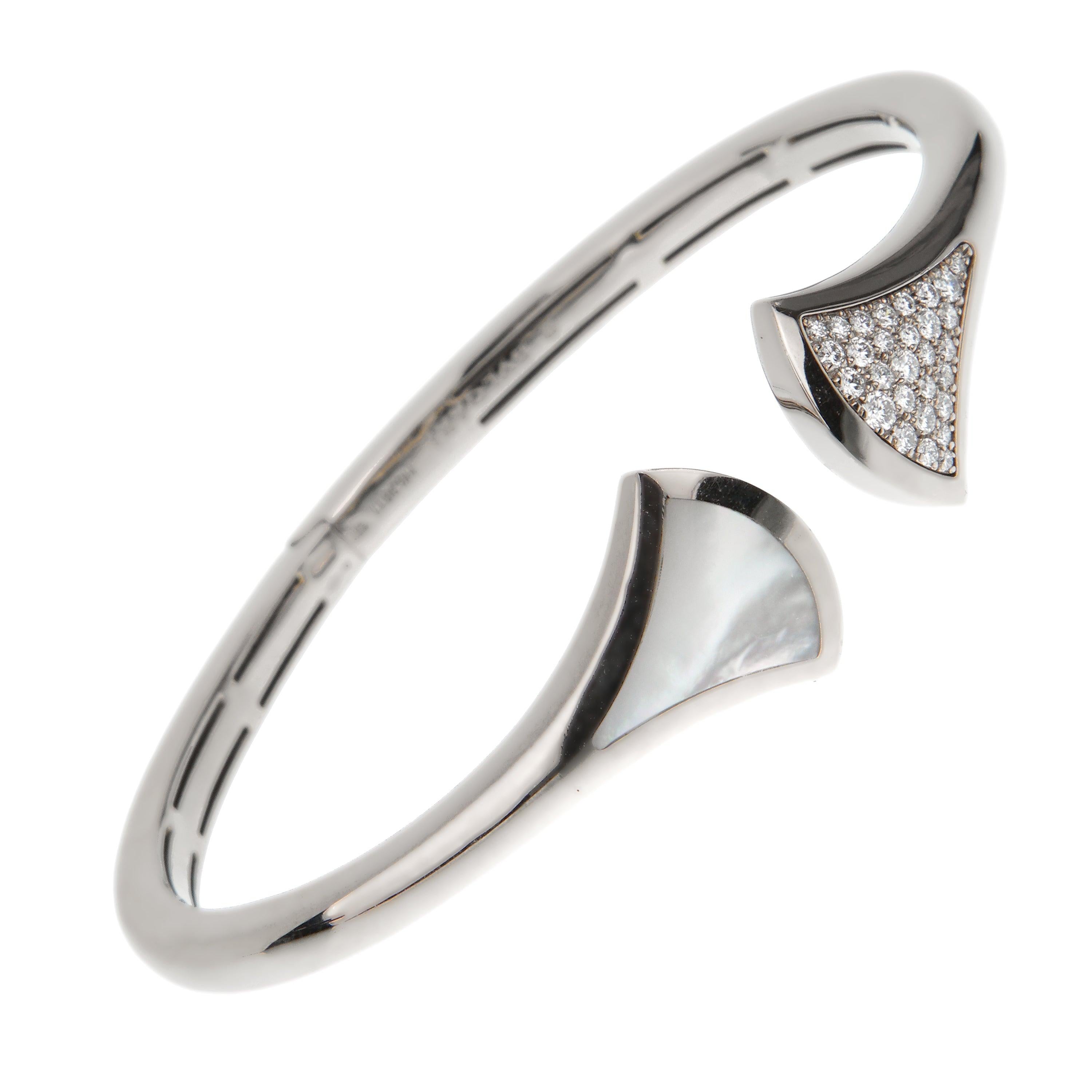 Bvlgari Divas Traum Diamant Perlmutt 18k Weißgold Manschette Armreif im Zustand „Hervorragend“ im Angebot in Feasterville, PA