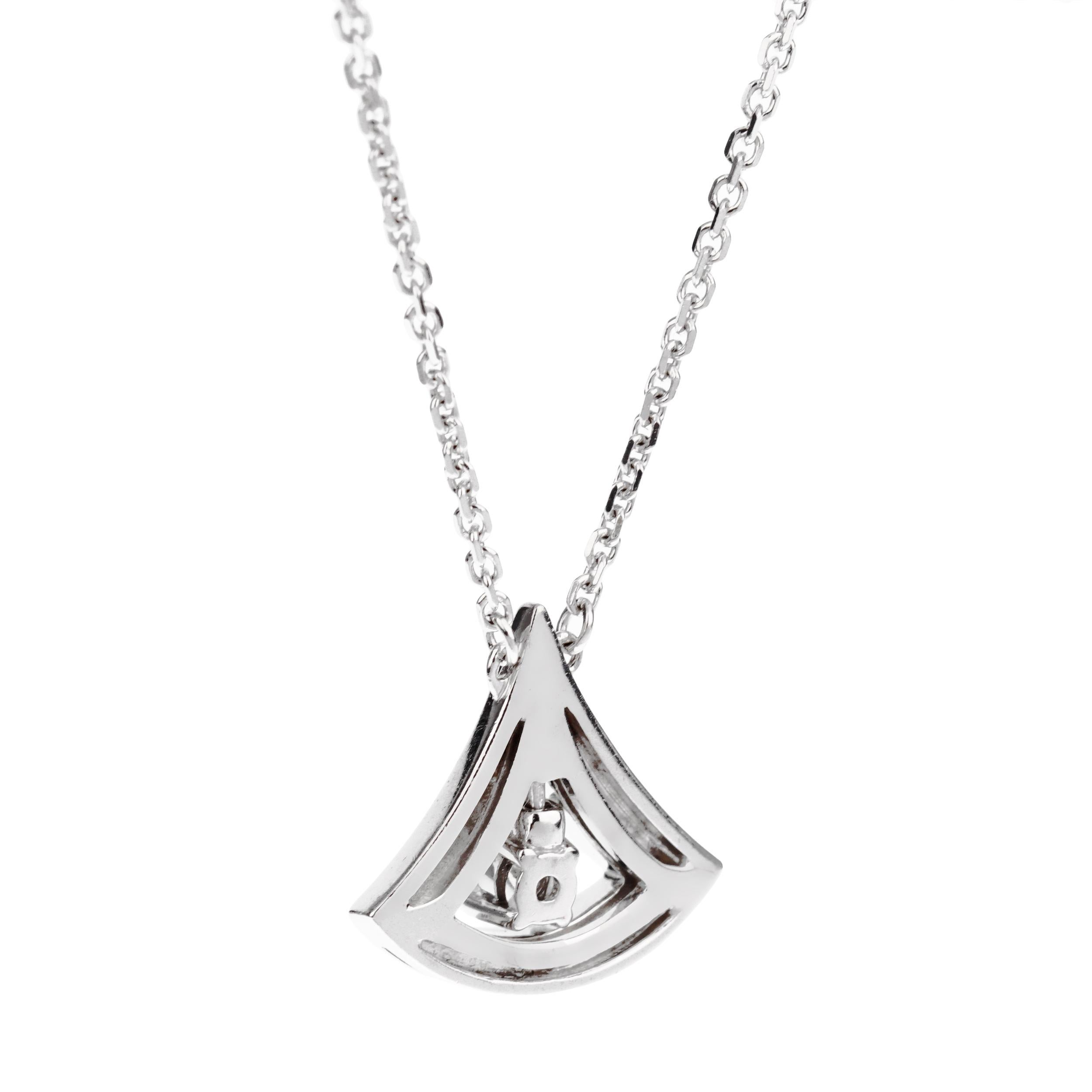 The Bvlgari Divas' Dream White Gold Diamond Pendant Necklace is an embodiment of luxury, elegance, and the timeless beauty that Bvlgari is celebrated for worldwide. This masterpiece is not just a piece of jewelry; it is a tribute to the divinity of