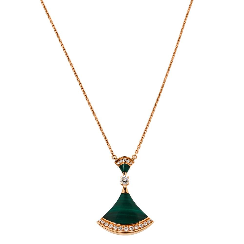 The grandeur of Italian beauty is reflected in this necklace from Bvlgari's Divas' Dream collection. The line is inspired by the fan-shaped mosaics of the Caracalla Baths in Rome, a detail the brand has interpreted with mastery. The necklace has a