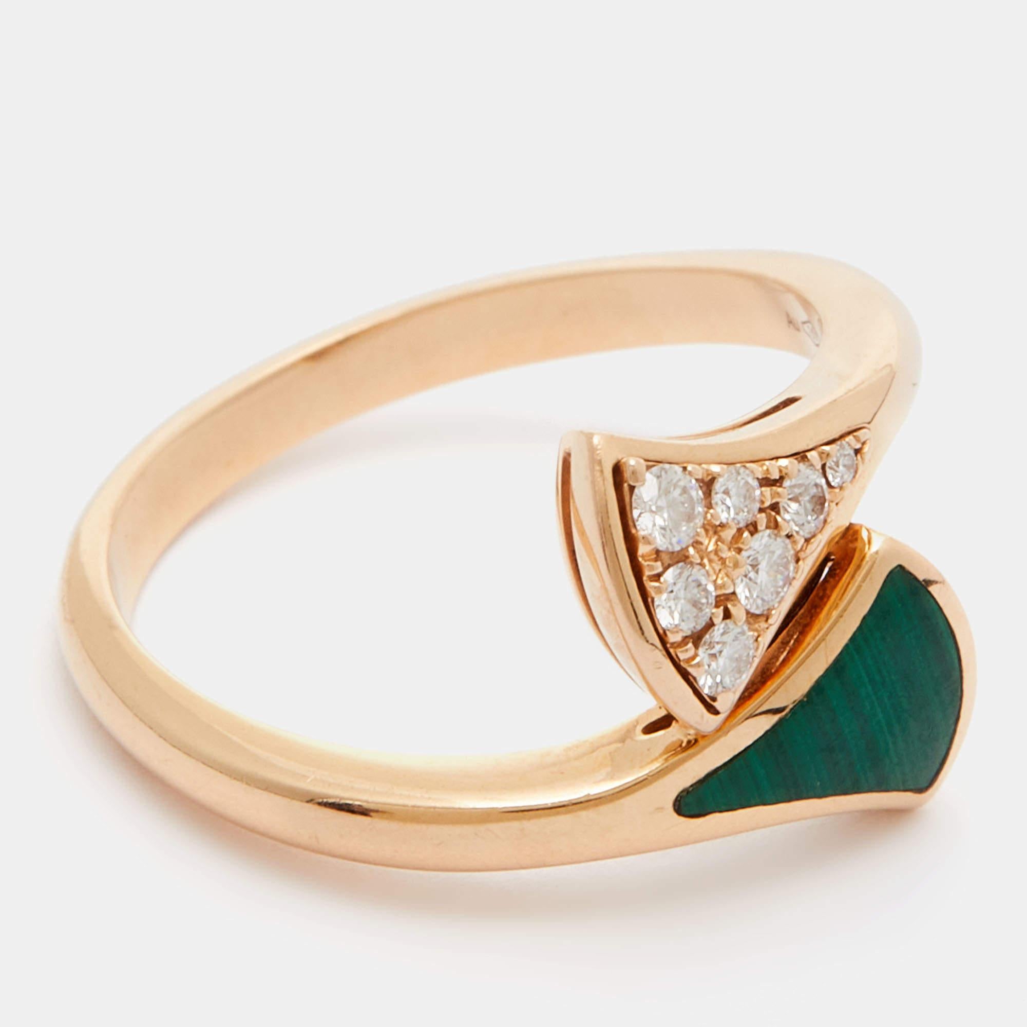 Contemporary Bvlgari Divas' Dream Malachite Diamonds 18k Rose Gold Ring Size 49
