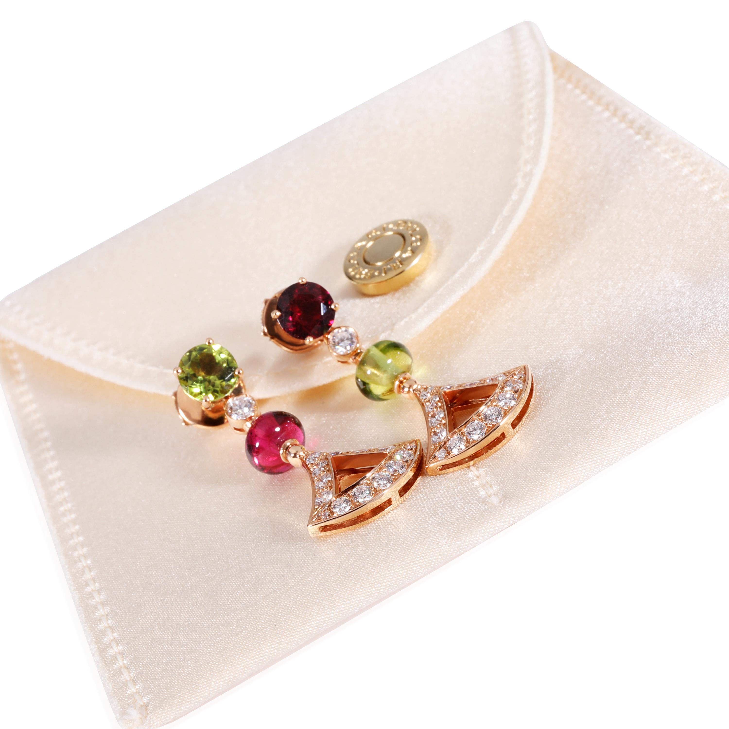 BVLGARI Divas Dream Mix Diamond Earrings in 18k Rose Gold 0.89 CTW

PRIMARY DETAILS
SKU: 122910
Listing Title: BVLGARI Divas Dream Mix Diamond Earrings in 18k Rose Gold 0.89 CTW
Condition Description: Retails for 10900 USD. In excellent condition