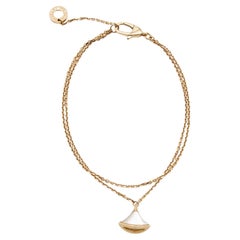 Bvlgari Divas' Dream Perlmutt 18k Roségold Charm-Armband SM