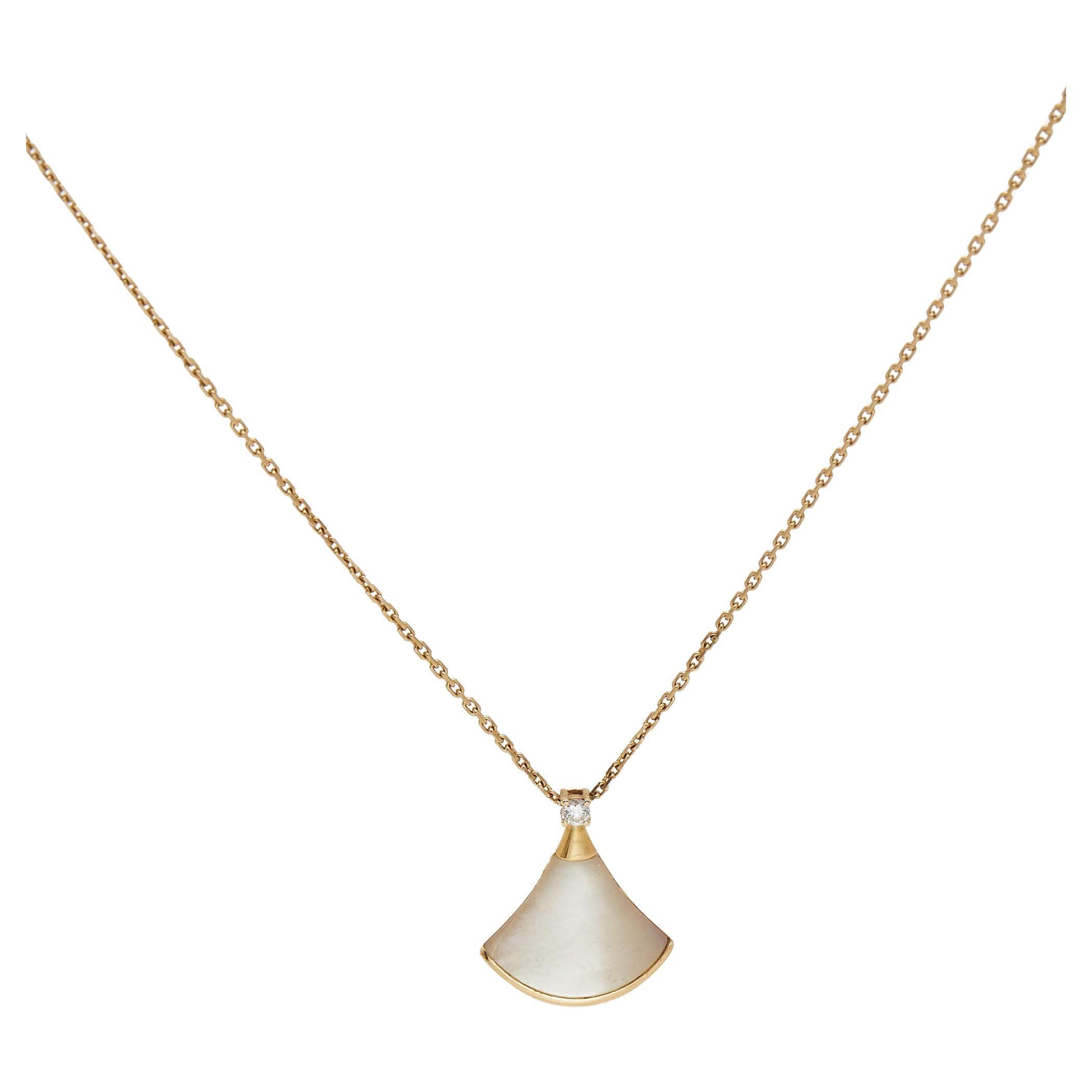 Bvlgari Divas' Dream Mother of Pearl Diamond 18k Rose Gold Necklace