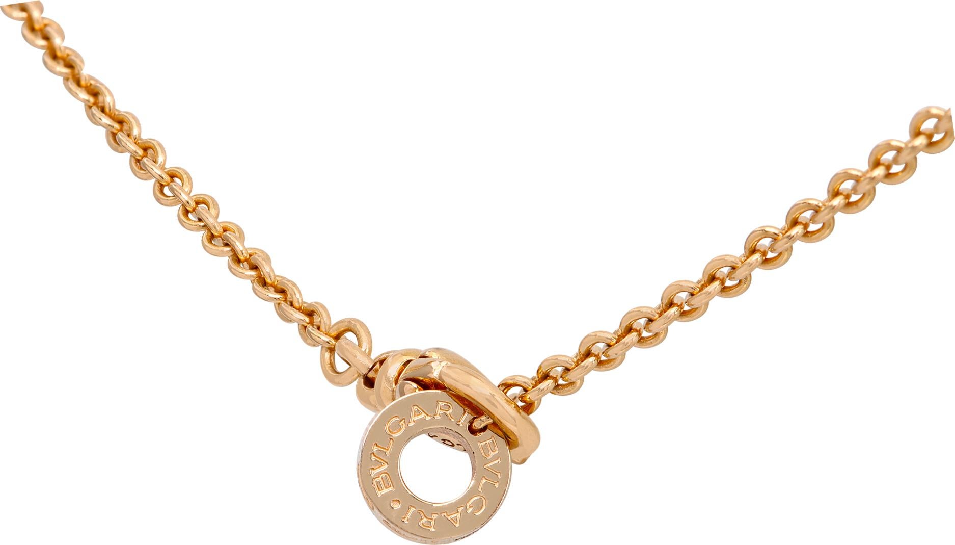 Women's Bvlgari Divas Dream mother of pearl & onyx necklace in 18k rose gold For Sale