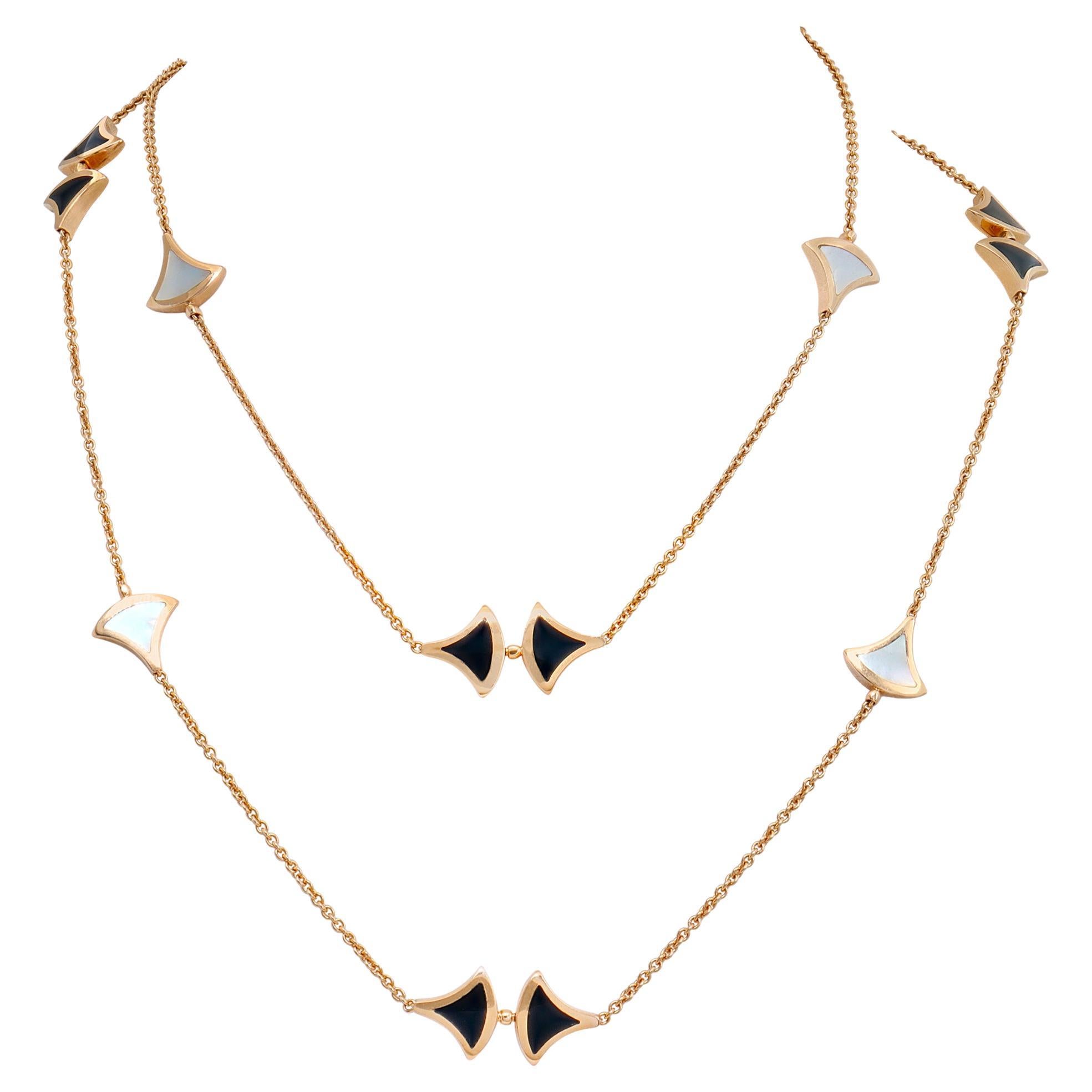 Bvlgari Divas Dream mother of pearl & onyx necklace in 18k rose gold