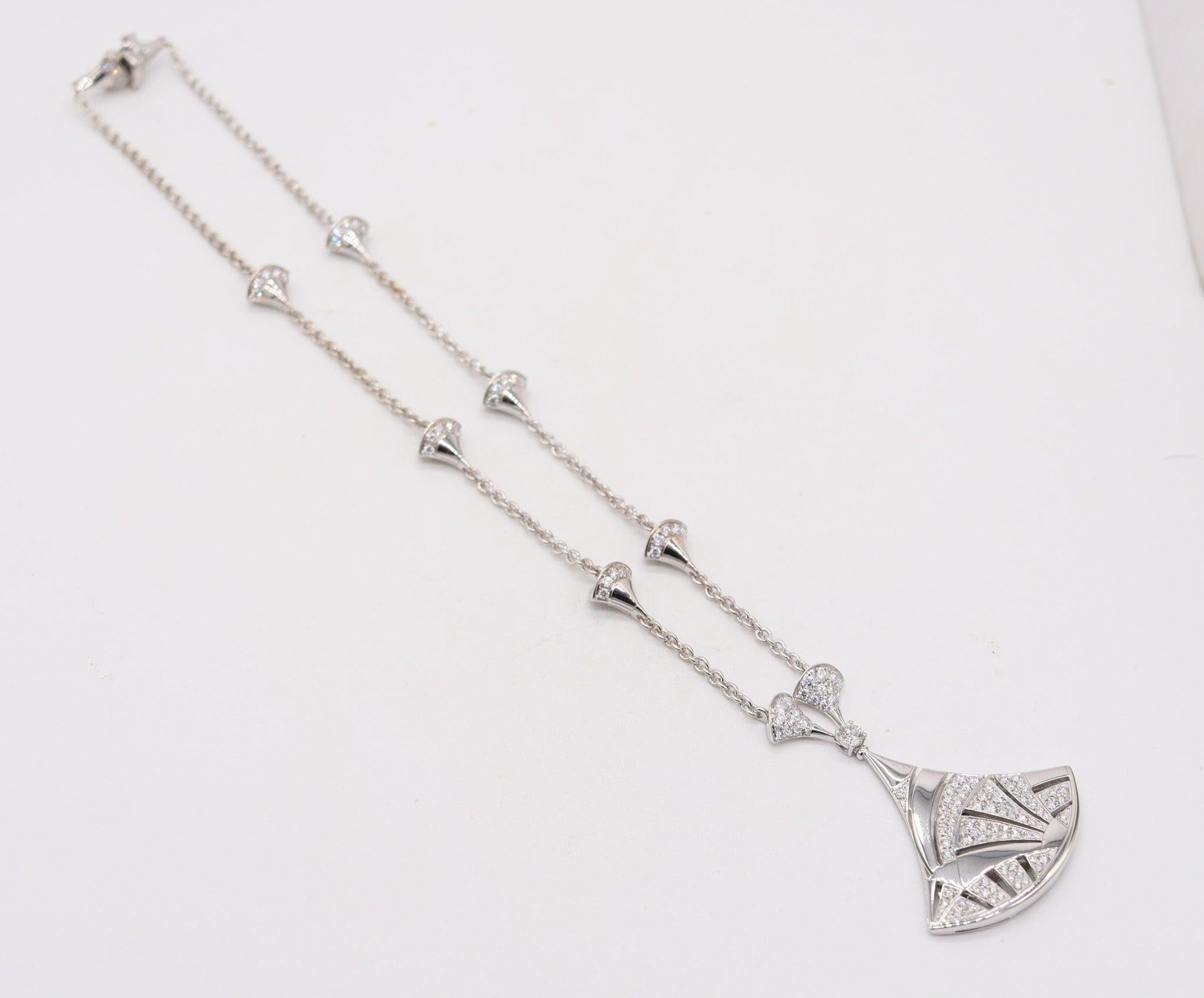 BVLGARI Collier Diva Dream en or blanc 18Kt avec 5.84 Cwt. Diamants VVS en boîte en vente 3